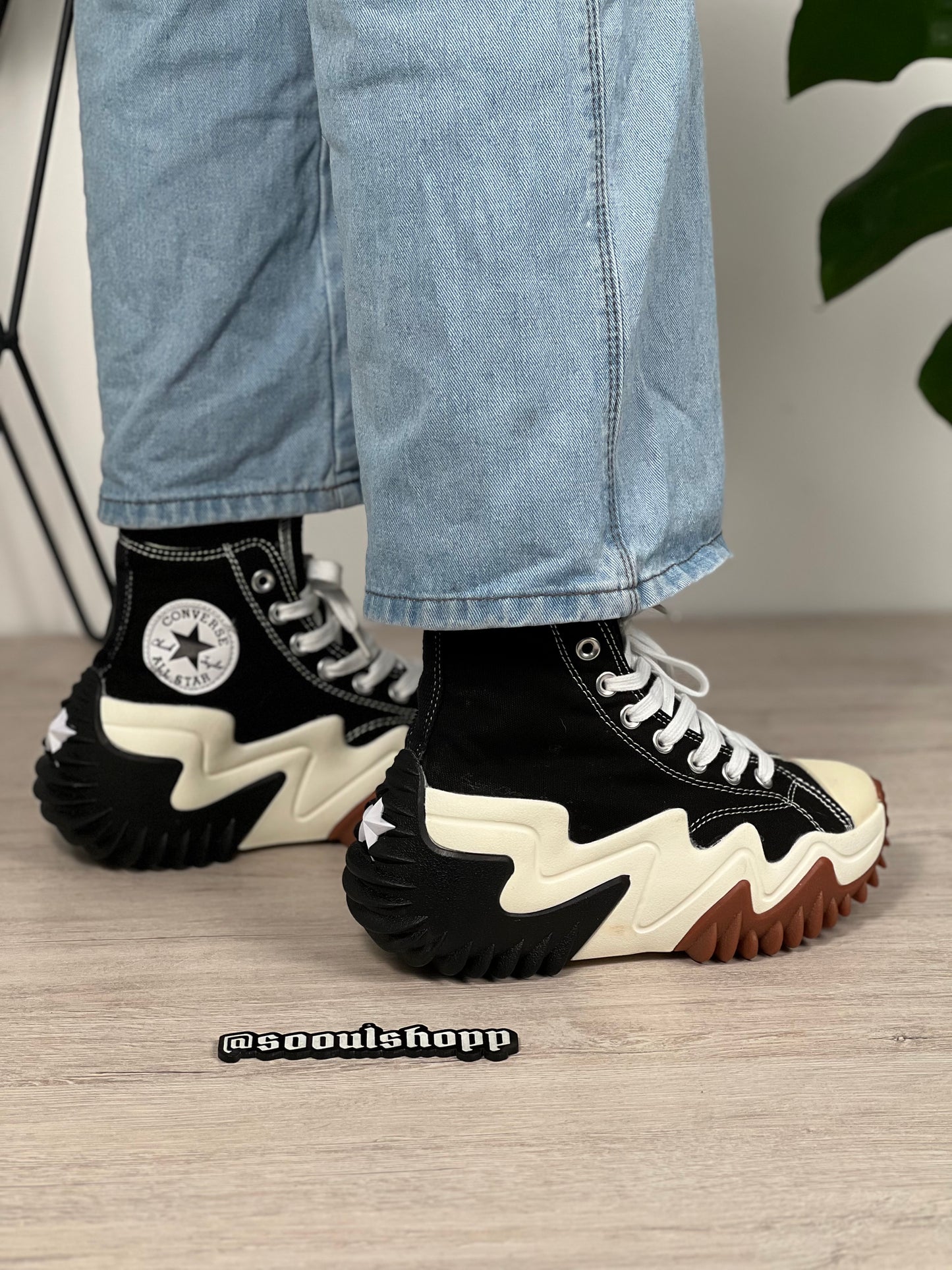 Converse Run Star Motion - Negro, Goma, Miel