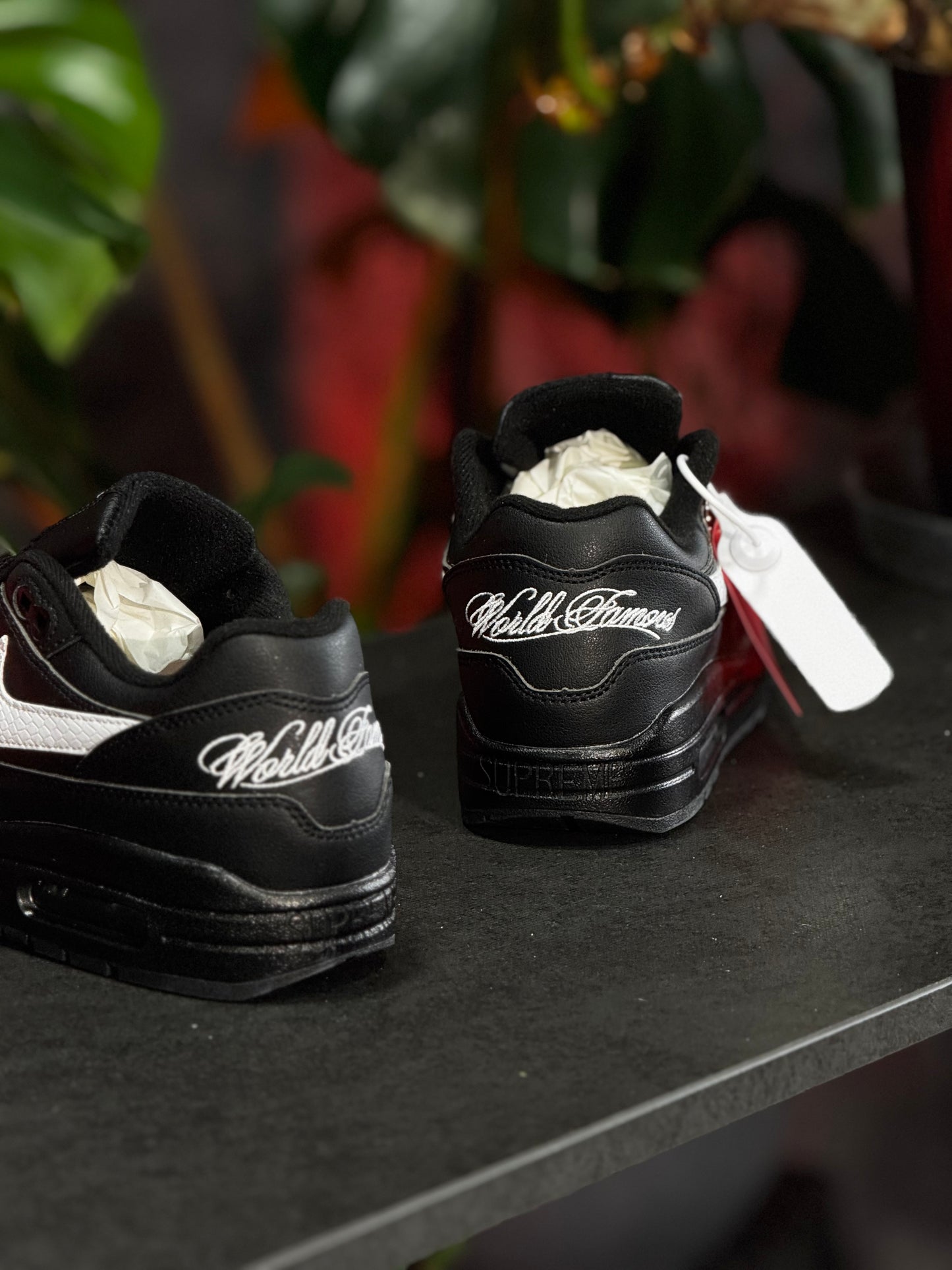 Nike Air Max 1 '87 x Supreme - Negro, Blanco