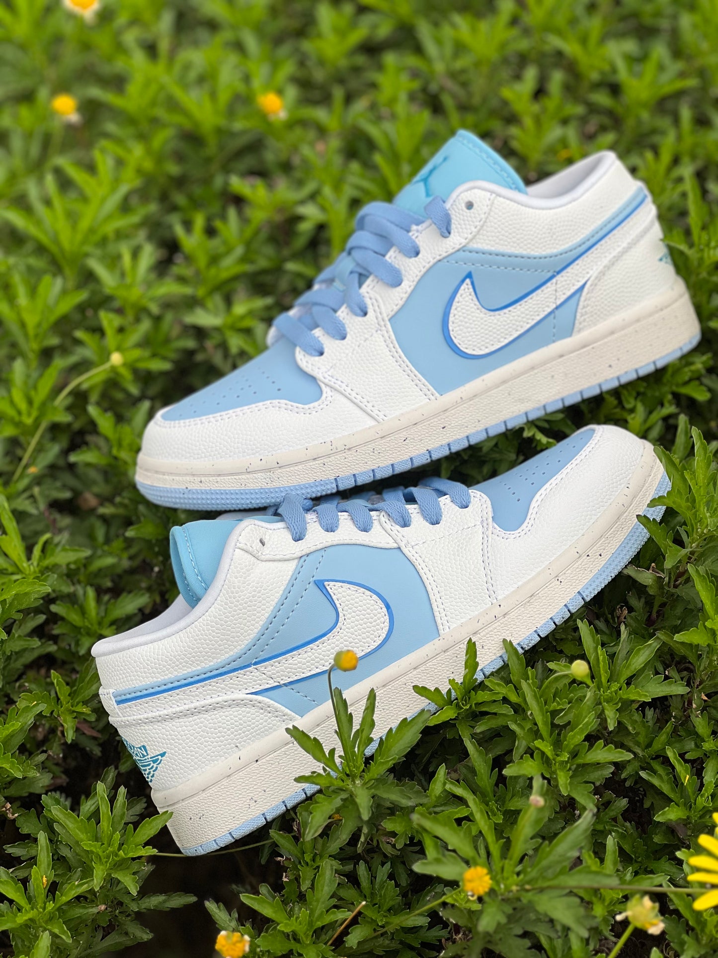Air Jordan Retro 1 Low - Reverse Ice Blue