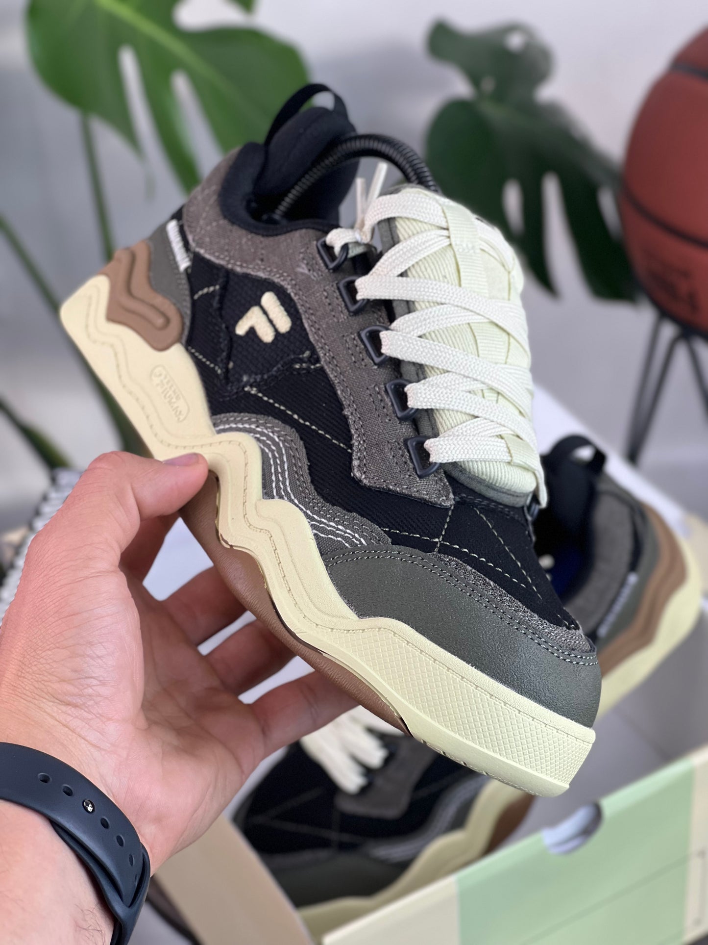 Fila Art - Negra, Gris