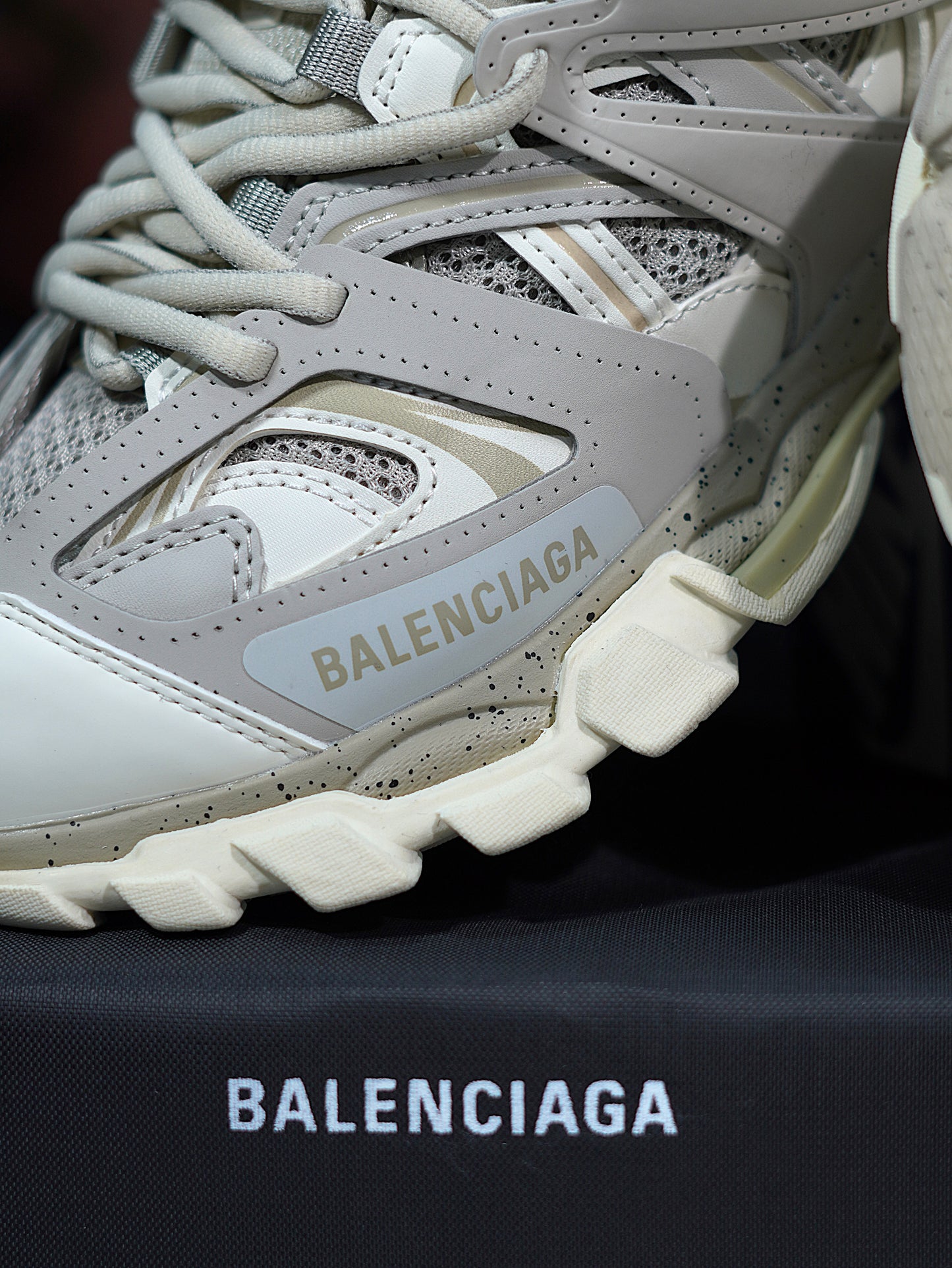 Balenciaga Track - Beige