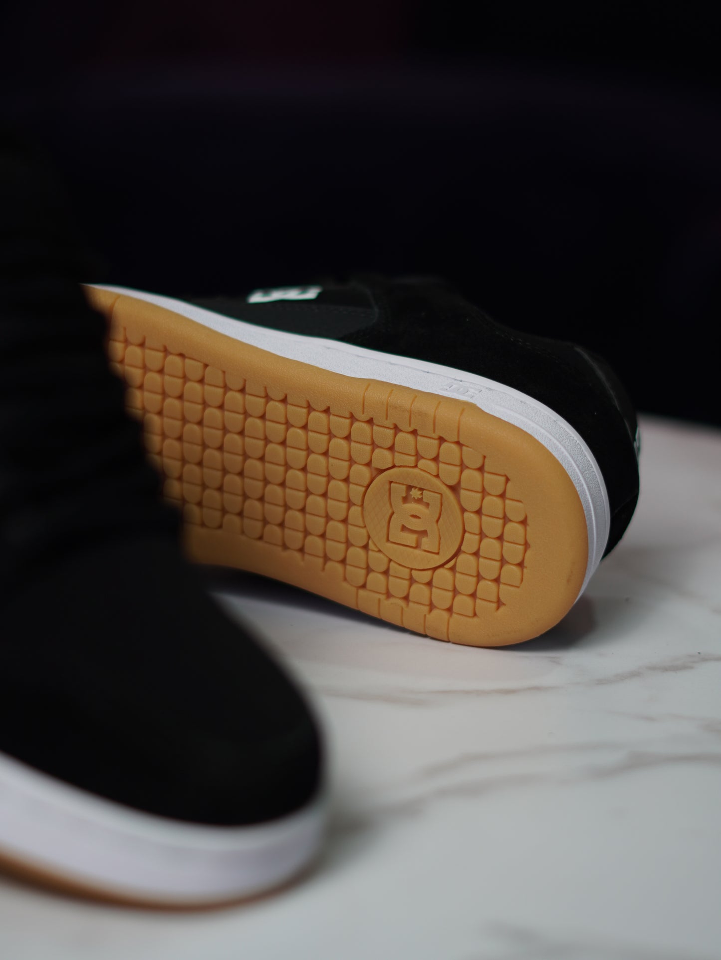 DC Manteca 4 - Negro, Blanco