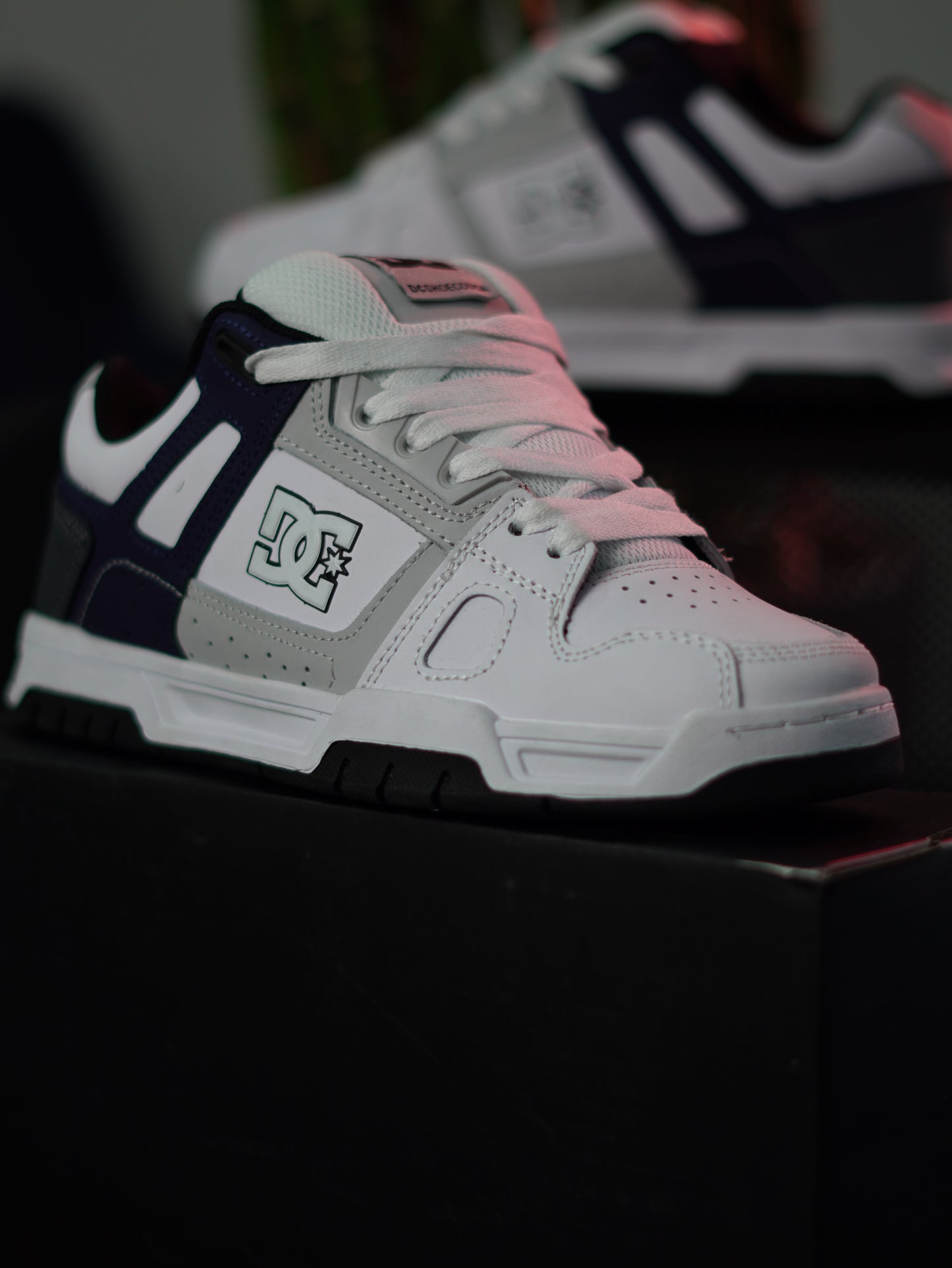 DC Stag - Blanco, Gris, Azul