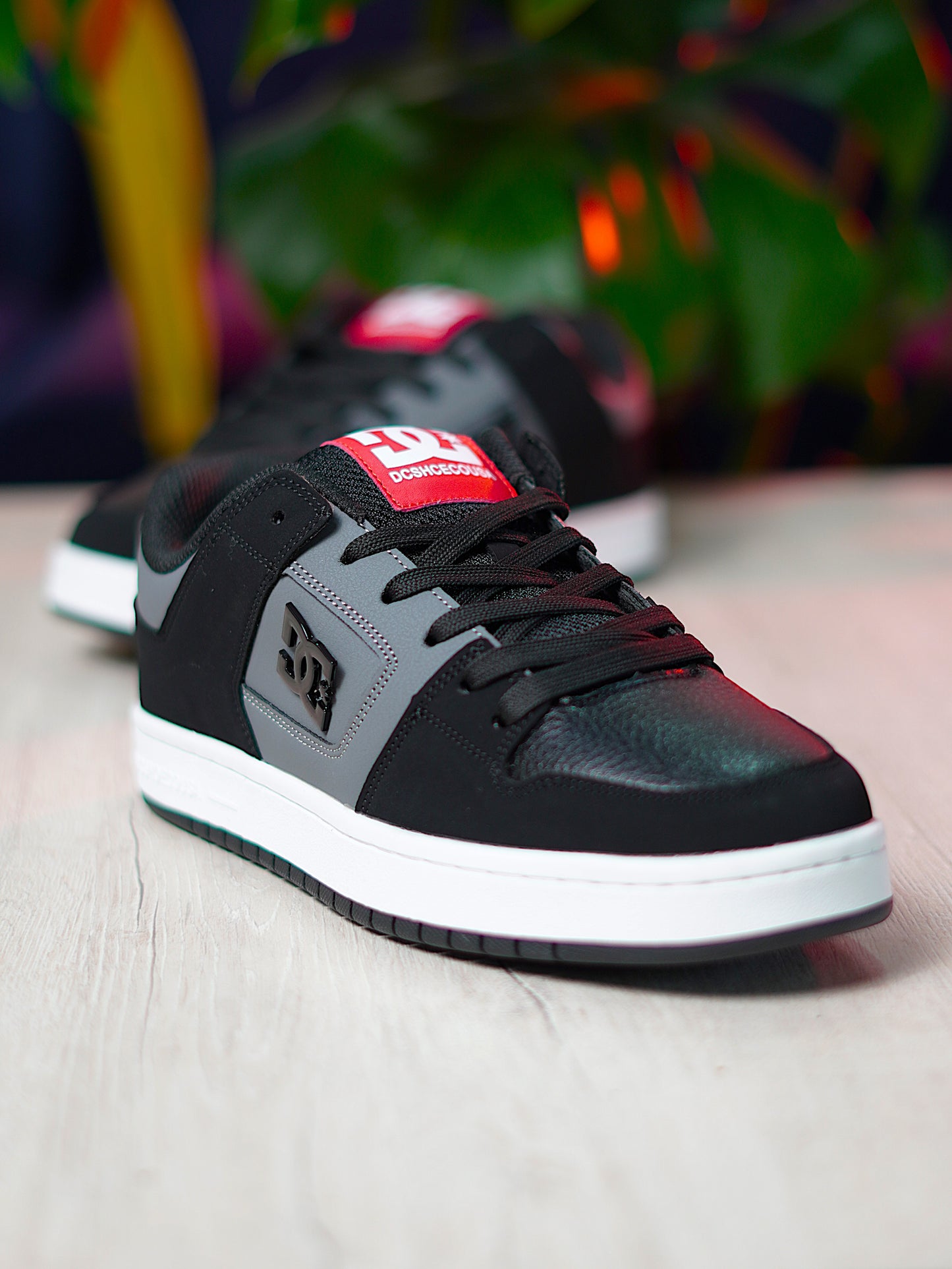 DC Cure - Negro, Gris