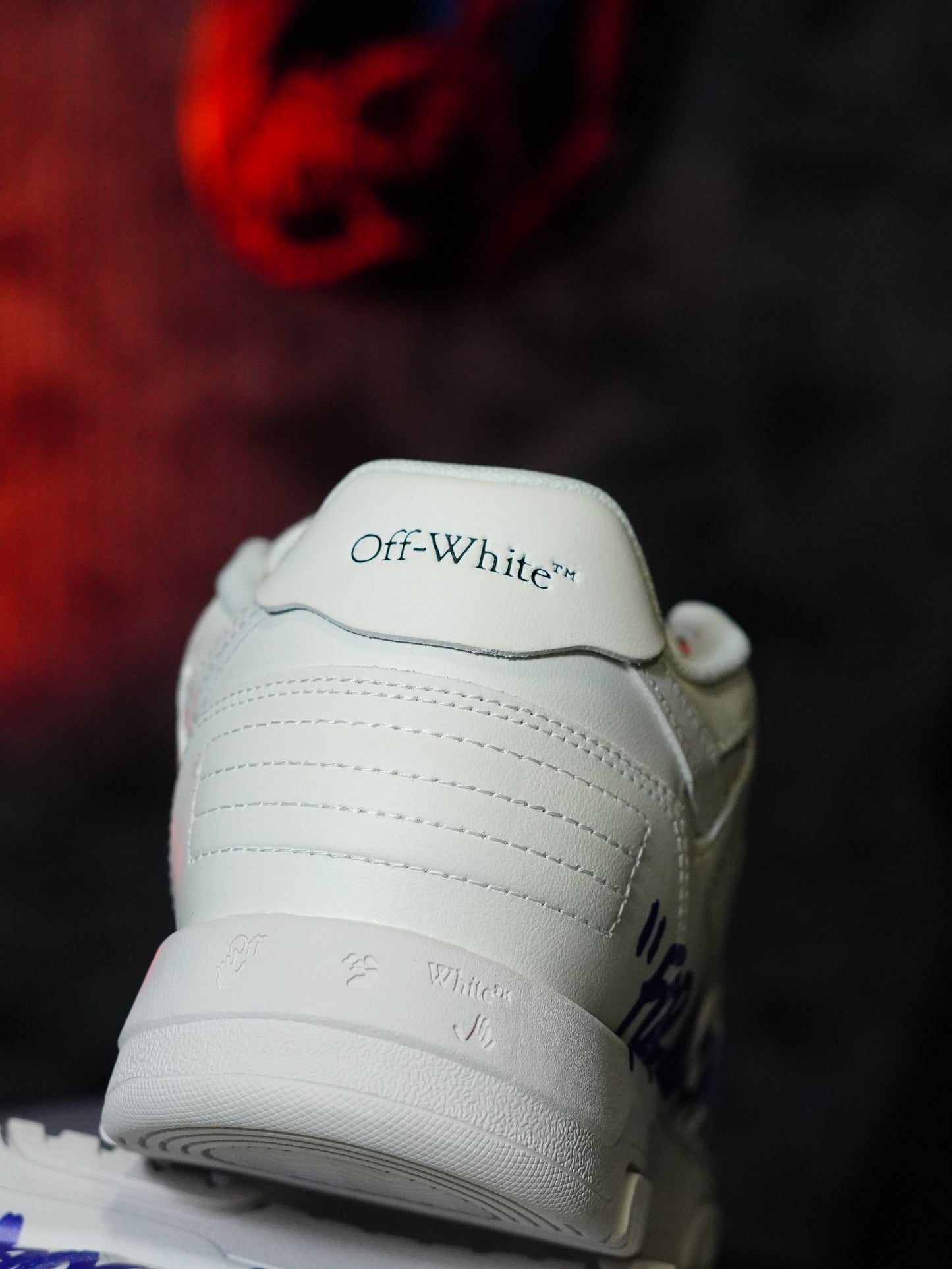 Off-White Out of Office "For Walking" G5