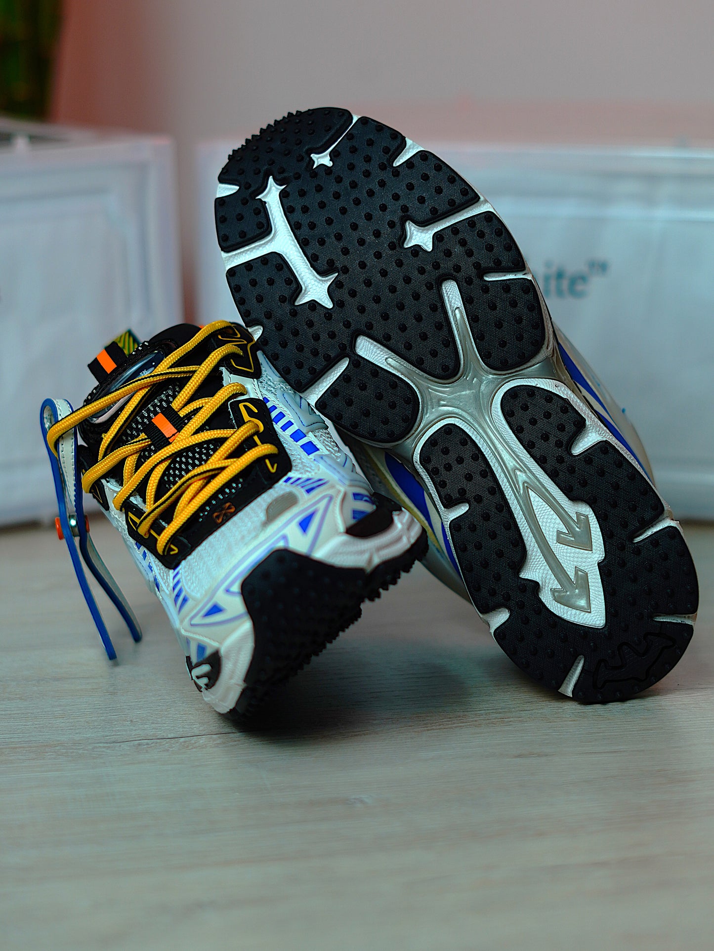 Off-White "Be Right Back Nueva York"