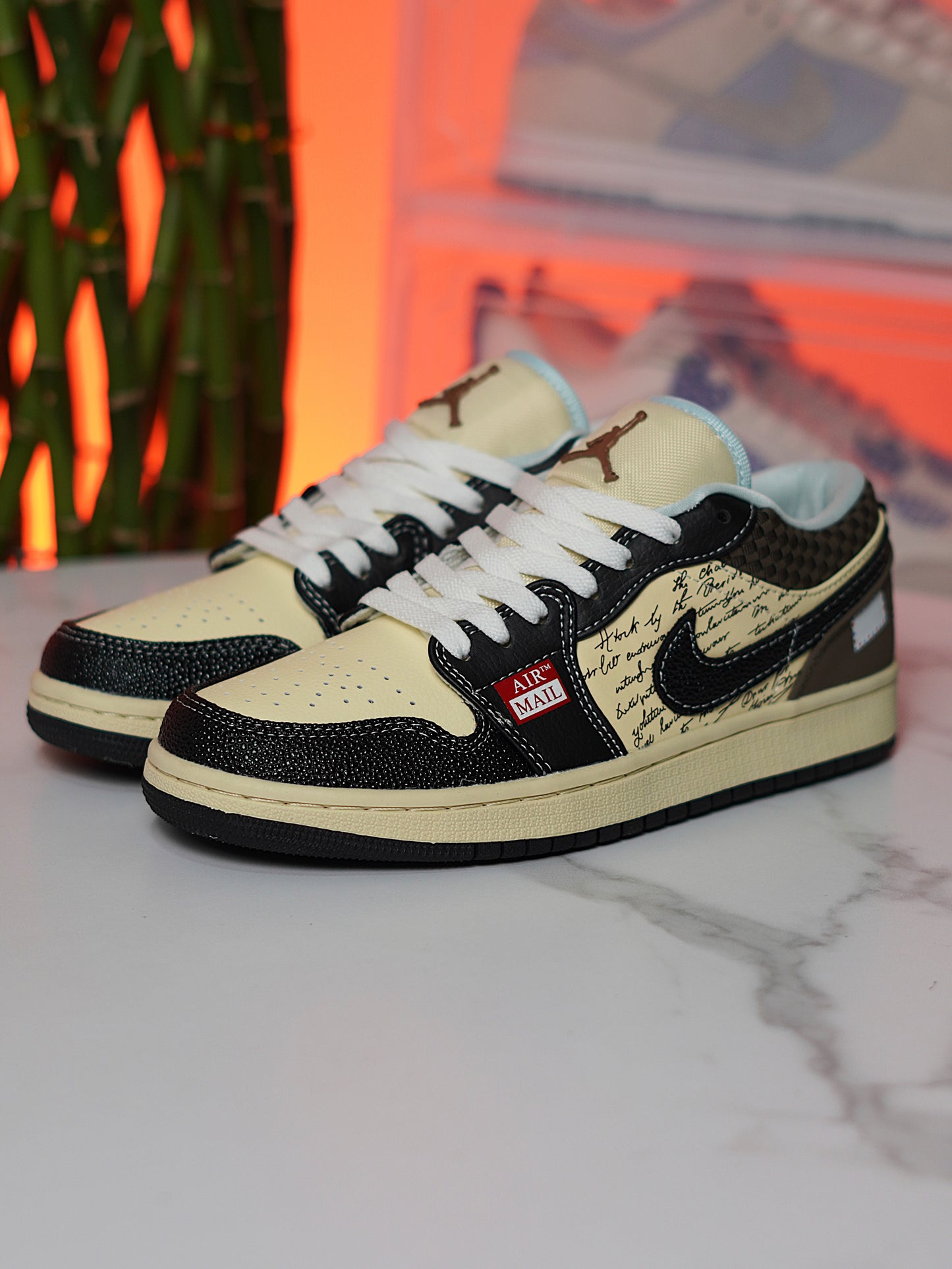 Nike Air Jordan 1 Low SE "Air Mail"