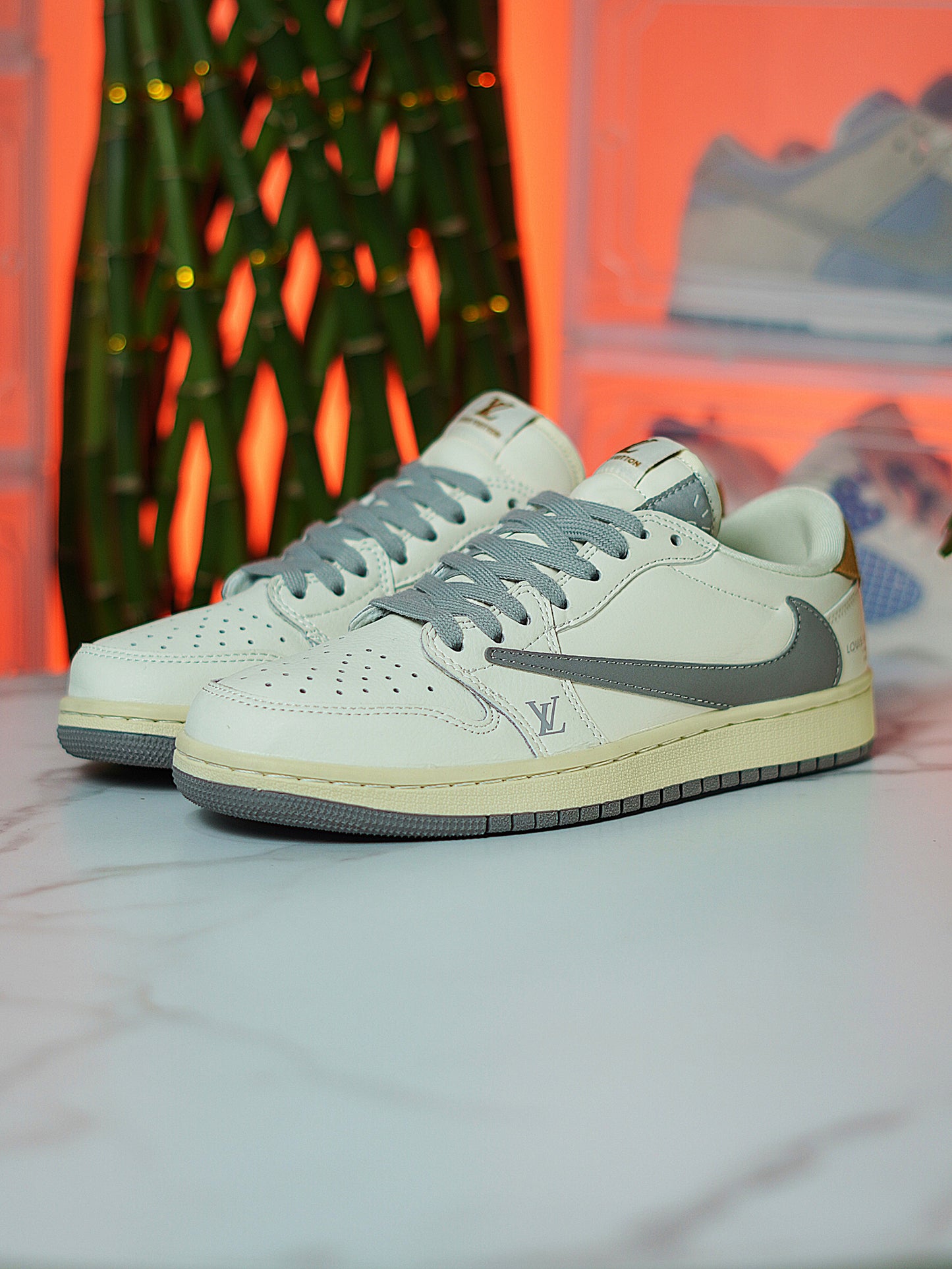 Nike Air Jordan 1 Low x Louis Vuitton - Cactus Jack "Mostaza"