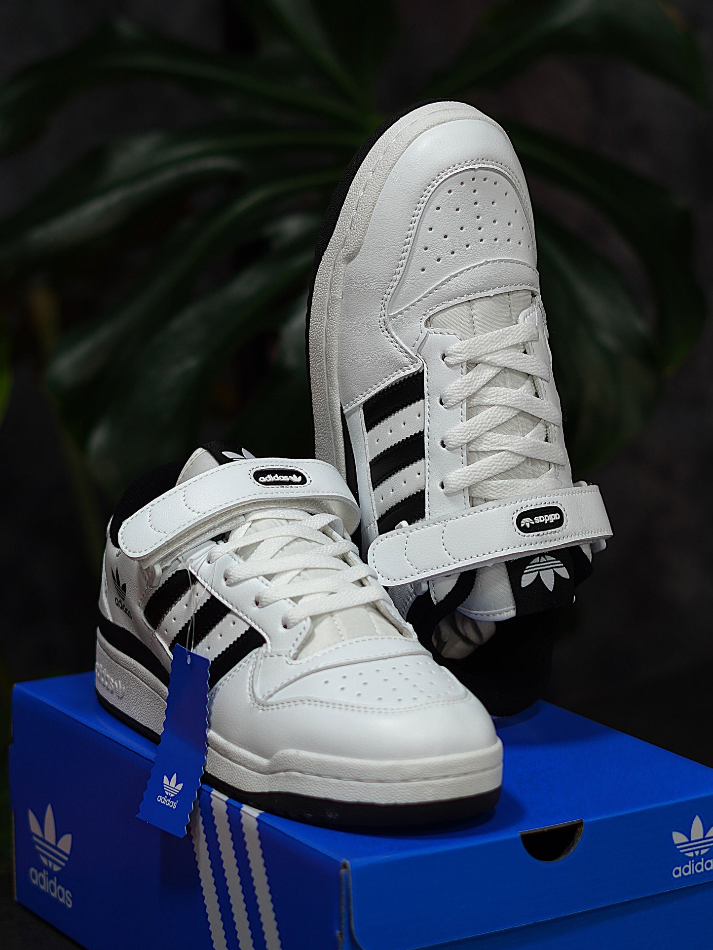 Adidas Forum - Blanca, Negra