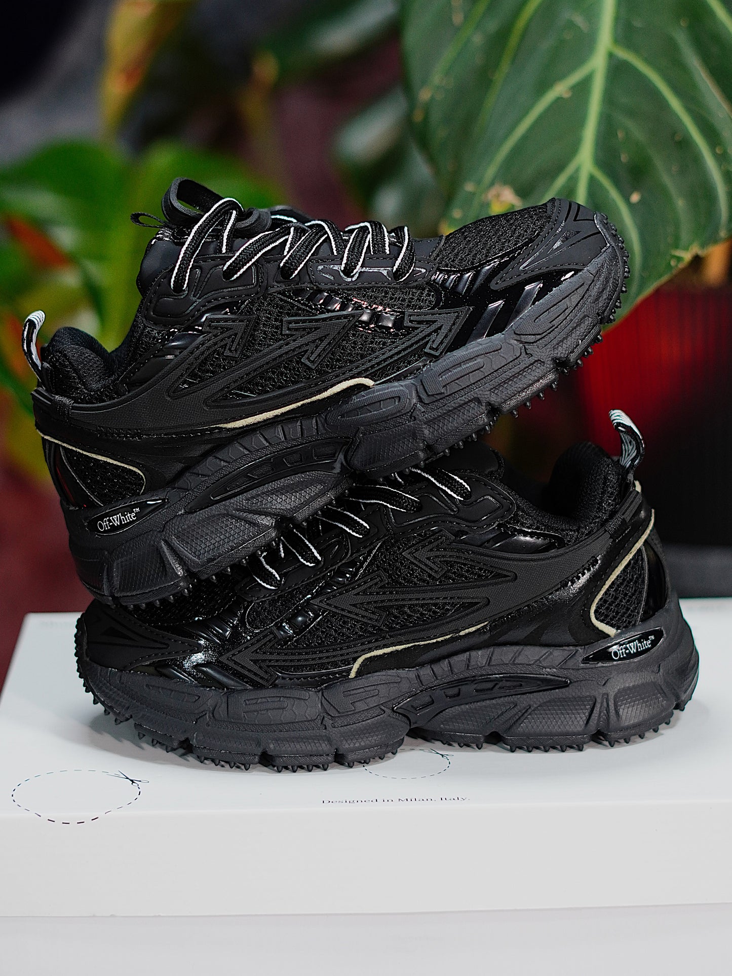 Off White Be Right Back B - Negro