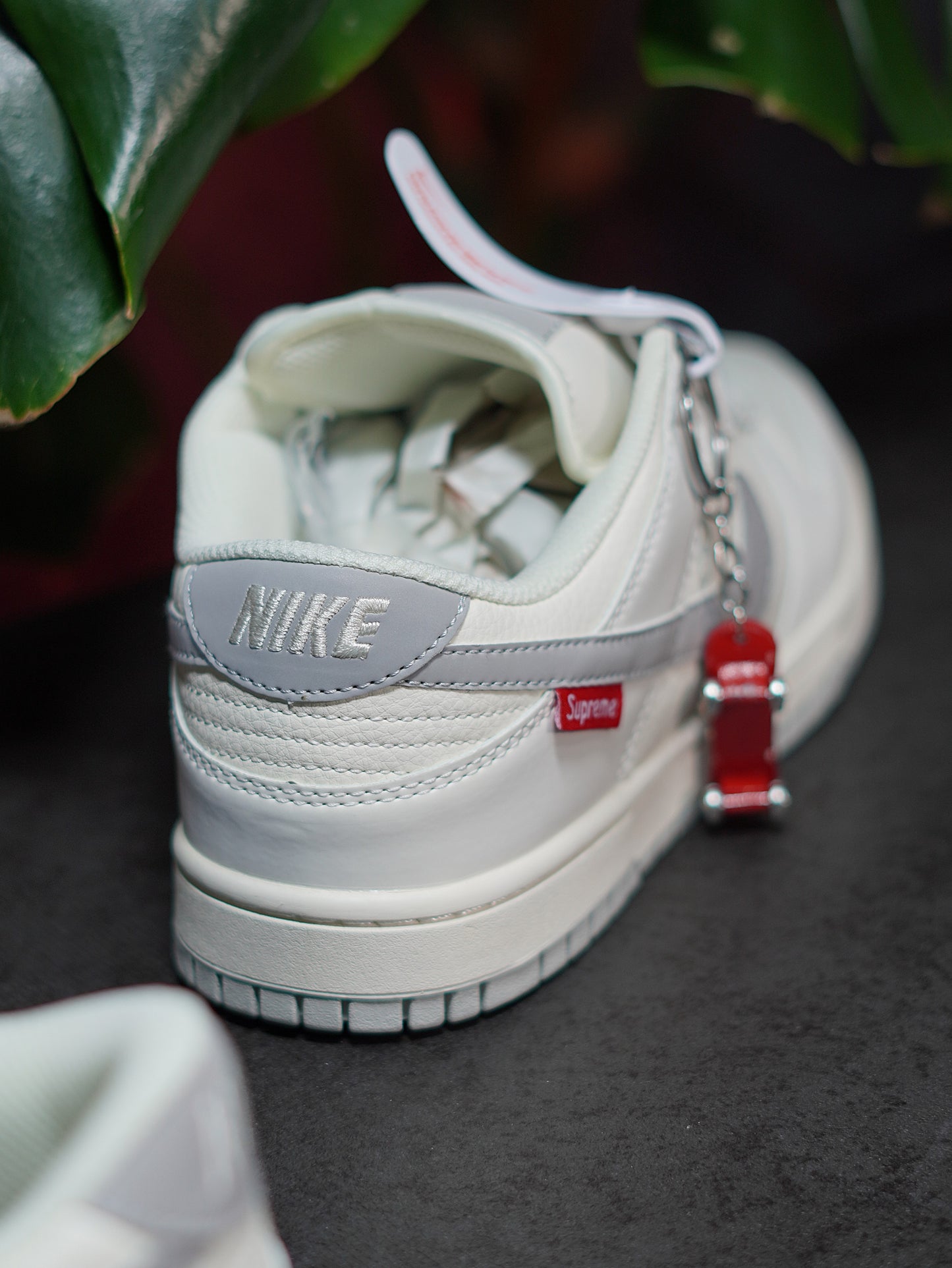 Nike SB x Supreme - Blanca