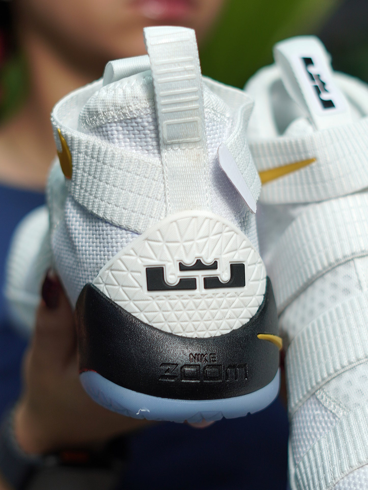 Nike LeBron Soldier XL - Blanco, Negro, Azul