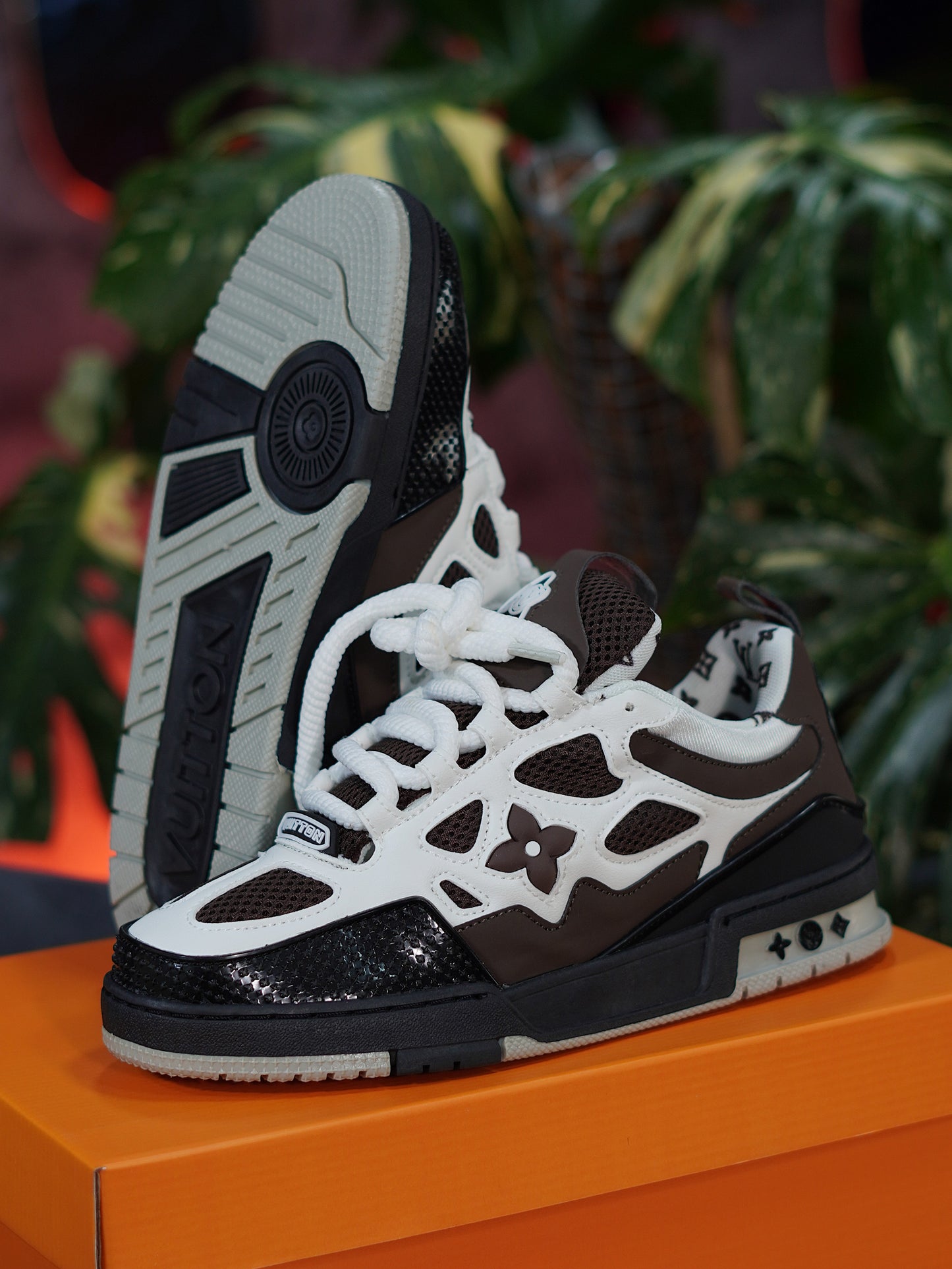 Louis Vuitton Skate - Café