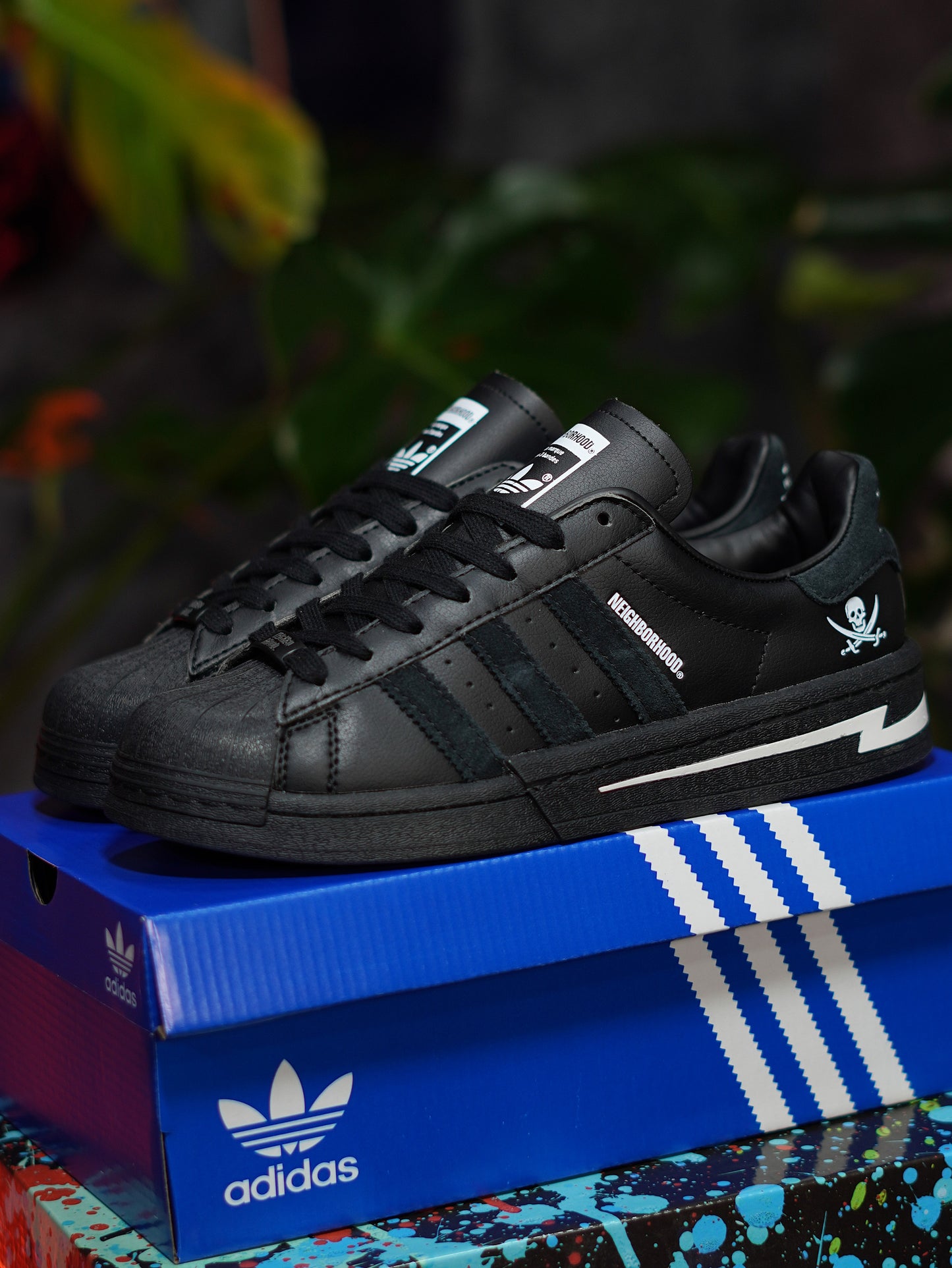 Adidas Superstar x Neighborhood - Negro