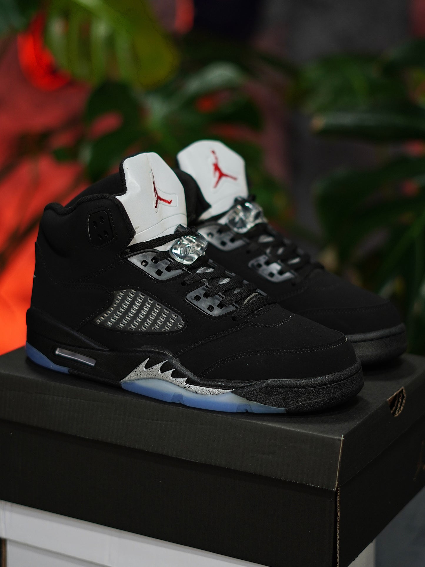 Air Jordan Retro 5 - Negro, Azul, Gris metalico