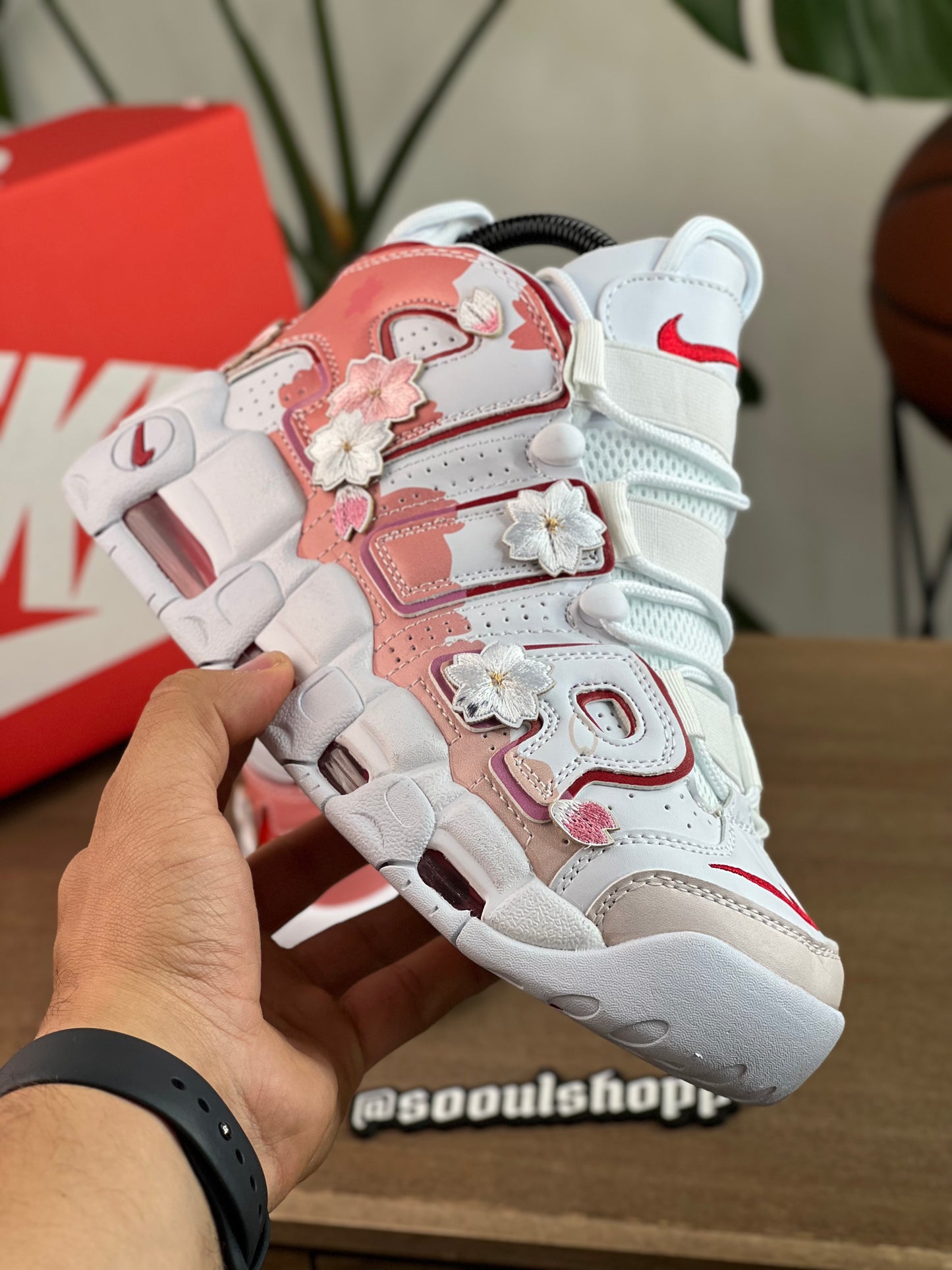 Nike Air More Uptempo - Blossom