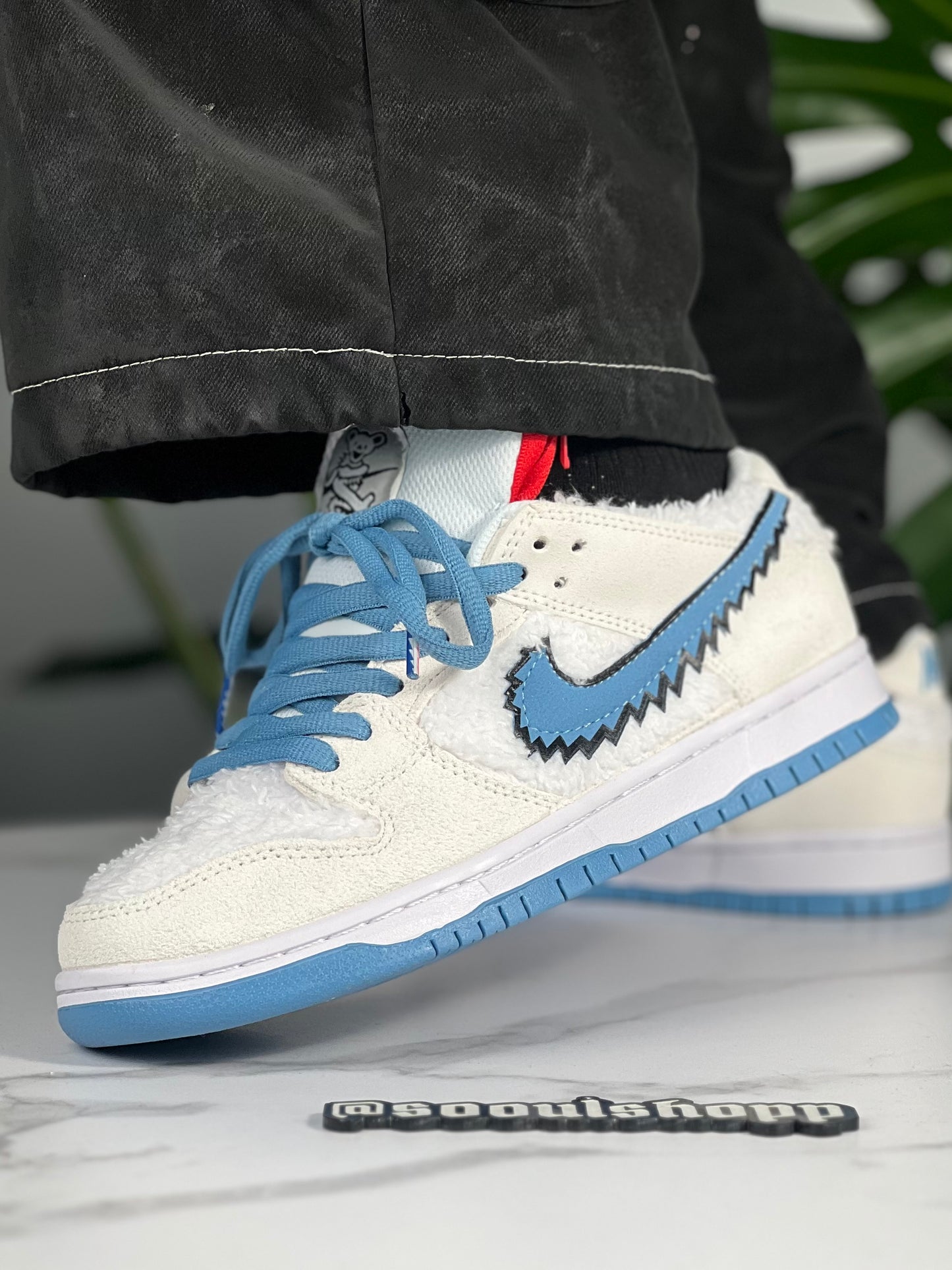 Nike SB ABOMINABLE Dunk Low