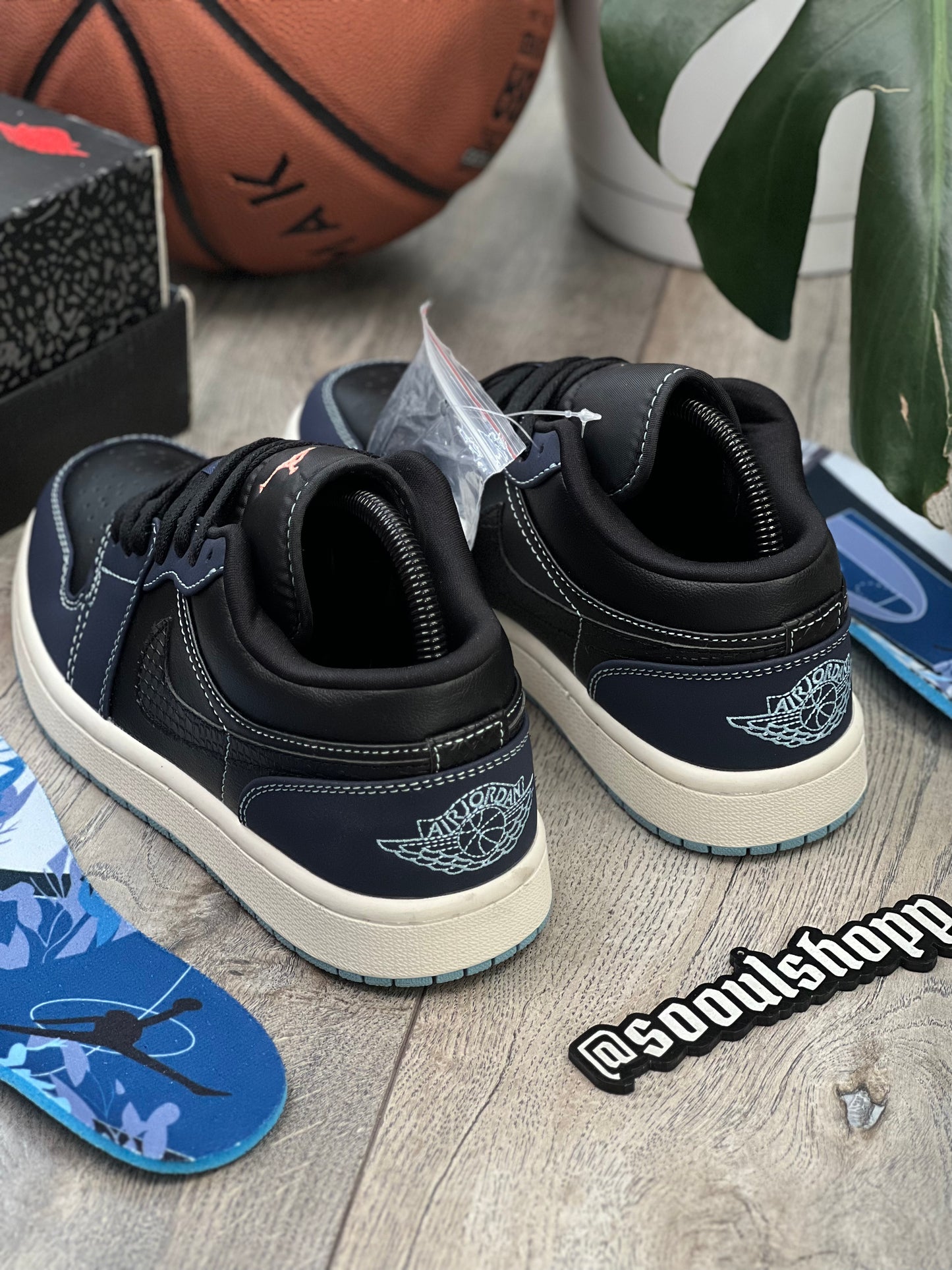 Air Jordan 1 Low " Navy/Black Snakeskin