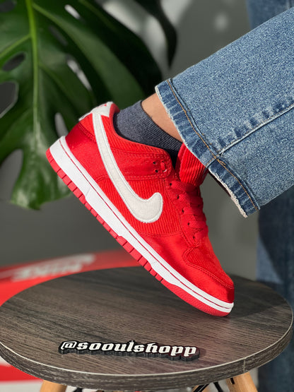 Nike Dunk Low “Valentine’s Day”