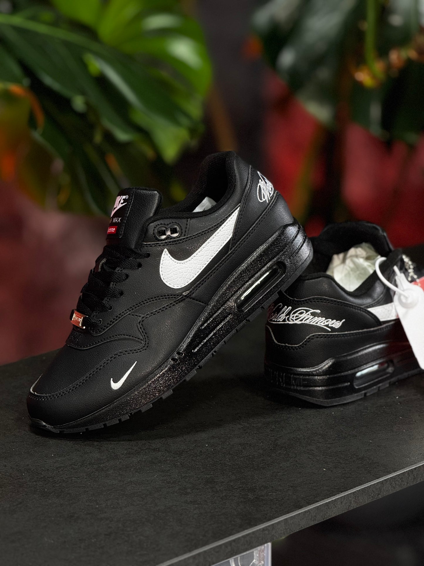 Nike Air Max 1 '87 x Supreme - Negro, Blanco