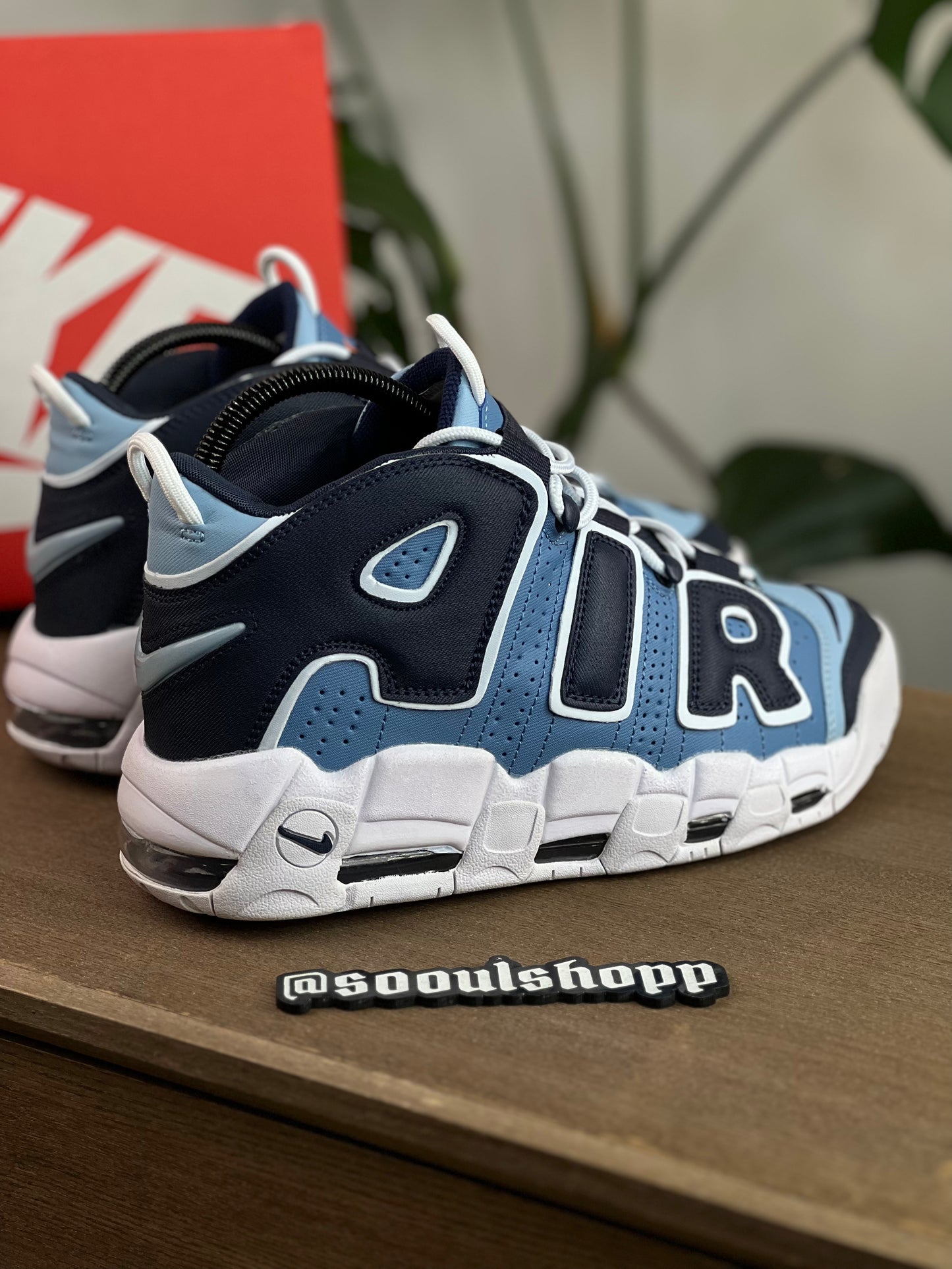 Nike Air Uptempo