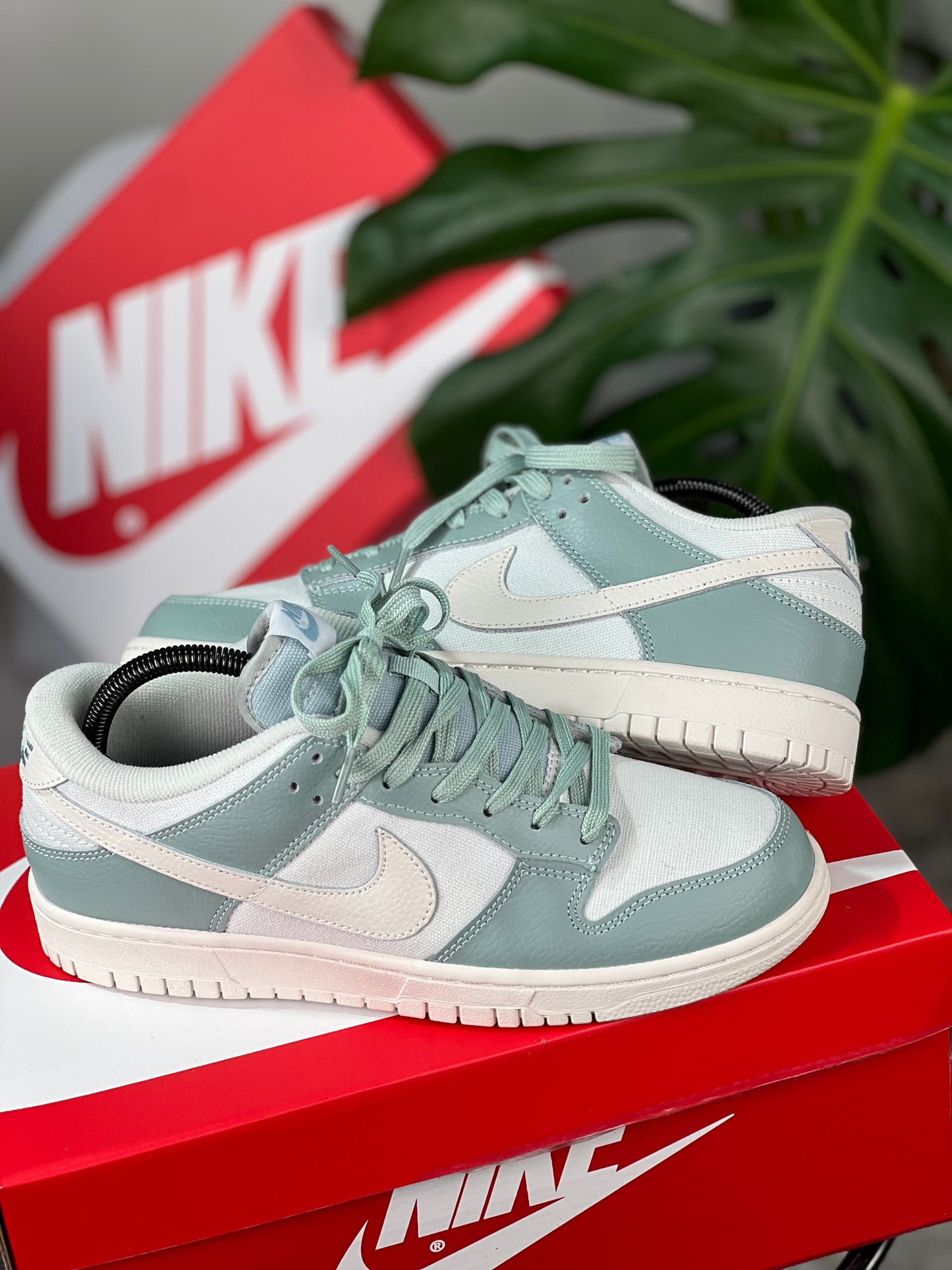 Nike Dunk Low “Mica Green”