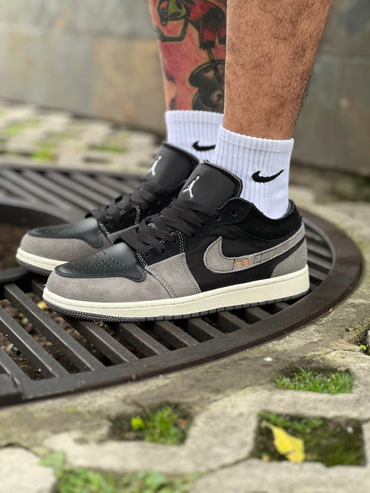 Air Jordan 1 Craft Inside Out Black