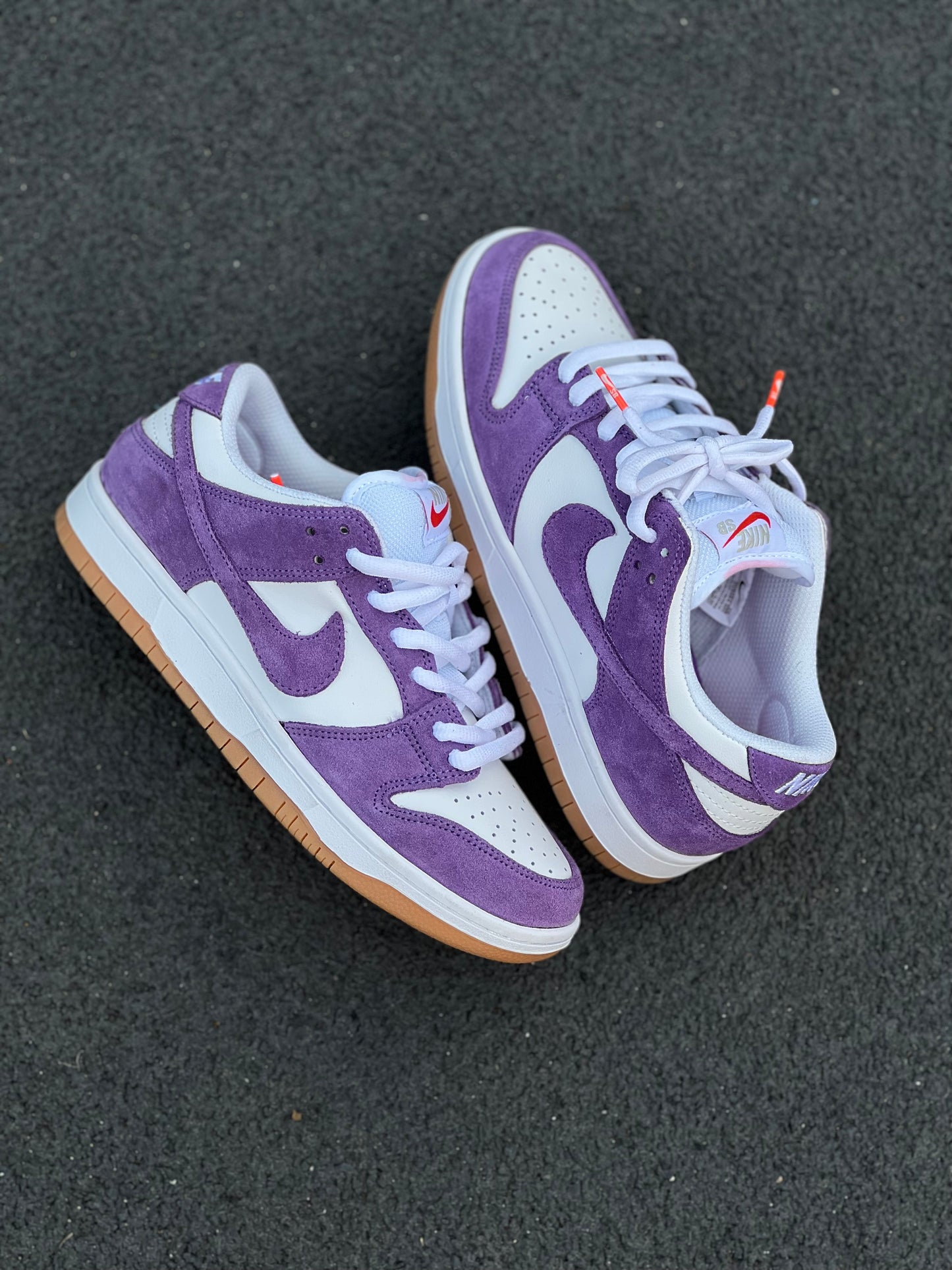 Nike sb Dunk Low ISO Purple