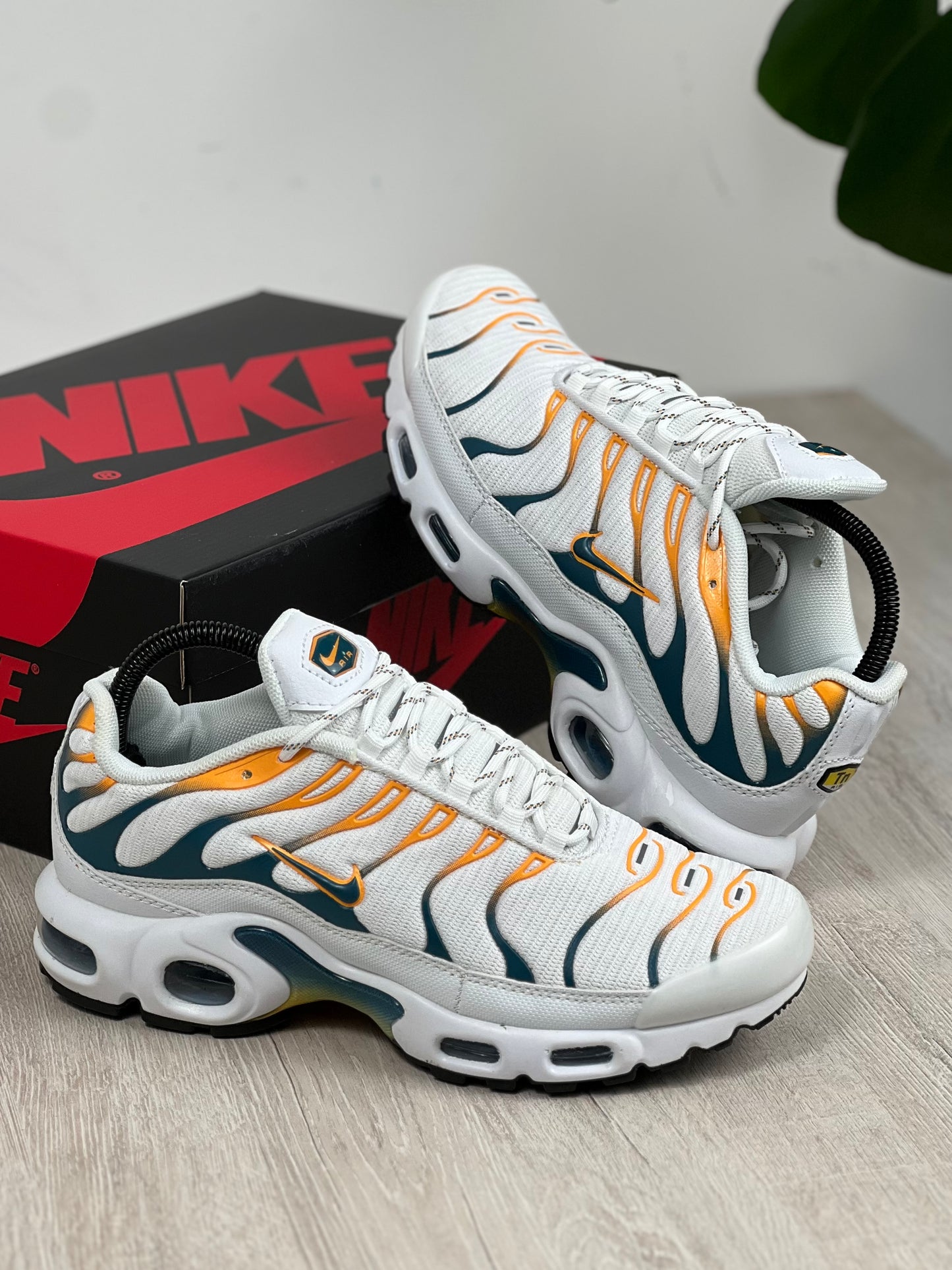 Nike Air Max Plus  TN “White Kumquat Marina”