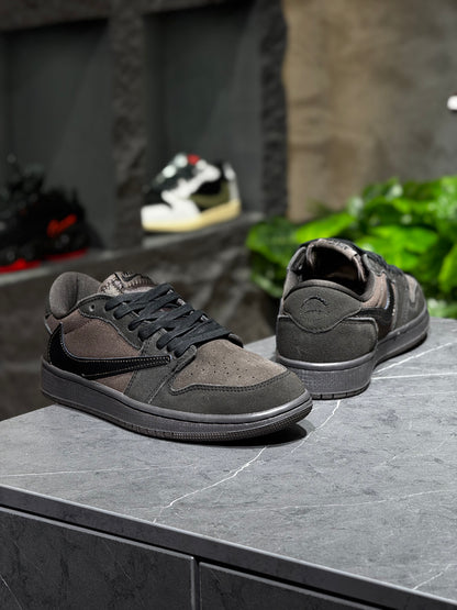 Air Jordan 1 Low OG Velvet Brown de JORDAN x Travis Scott