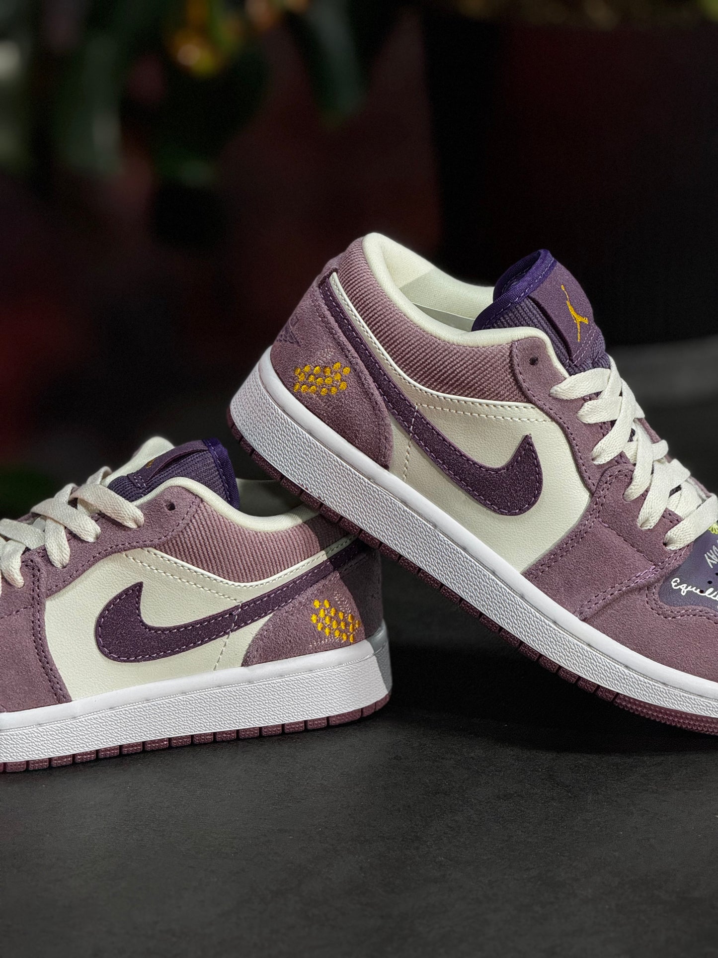 Air Jordan 1 Low "Unity" - Morado, Blanco