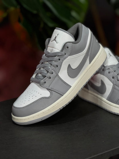 Air Jordan 1 Low - Sigilo y blanco - Gris claro, blanco