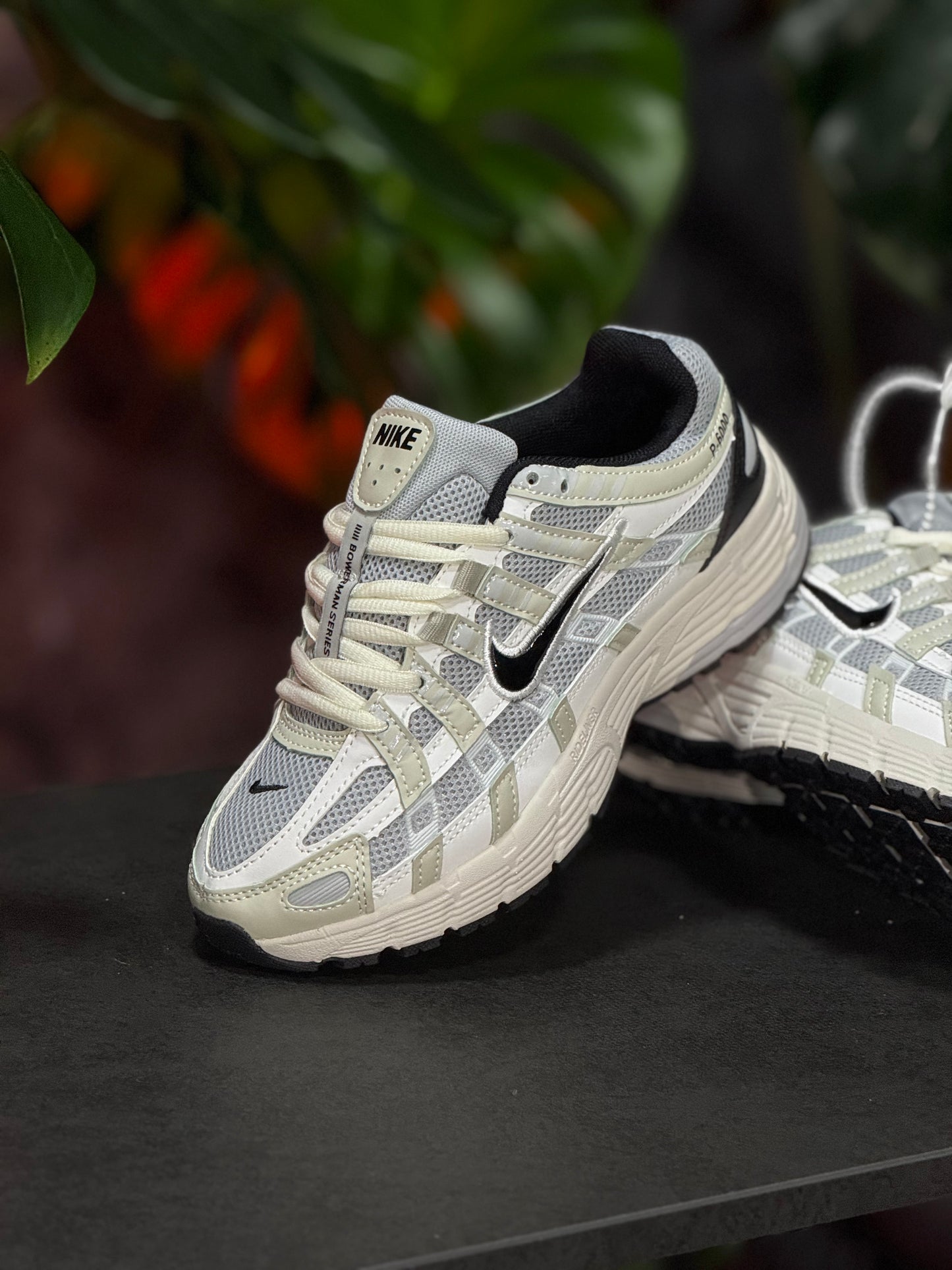 Nike P-6000 - Gris, Negro, Blanco