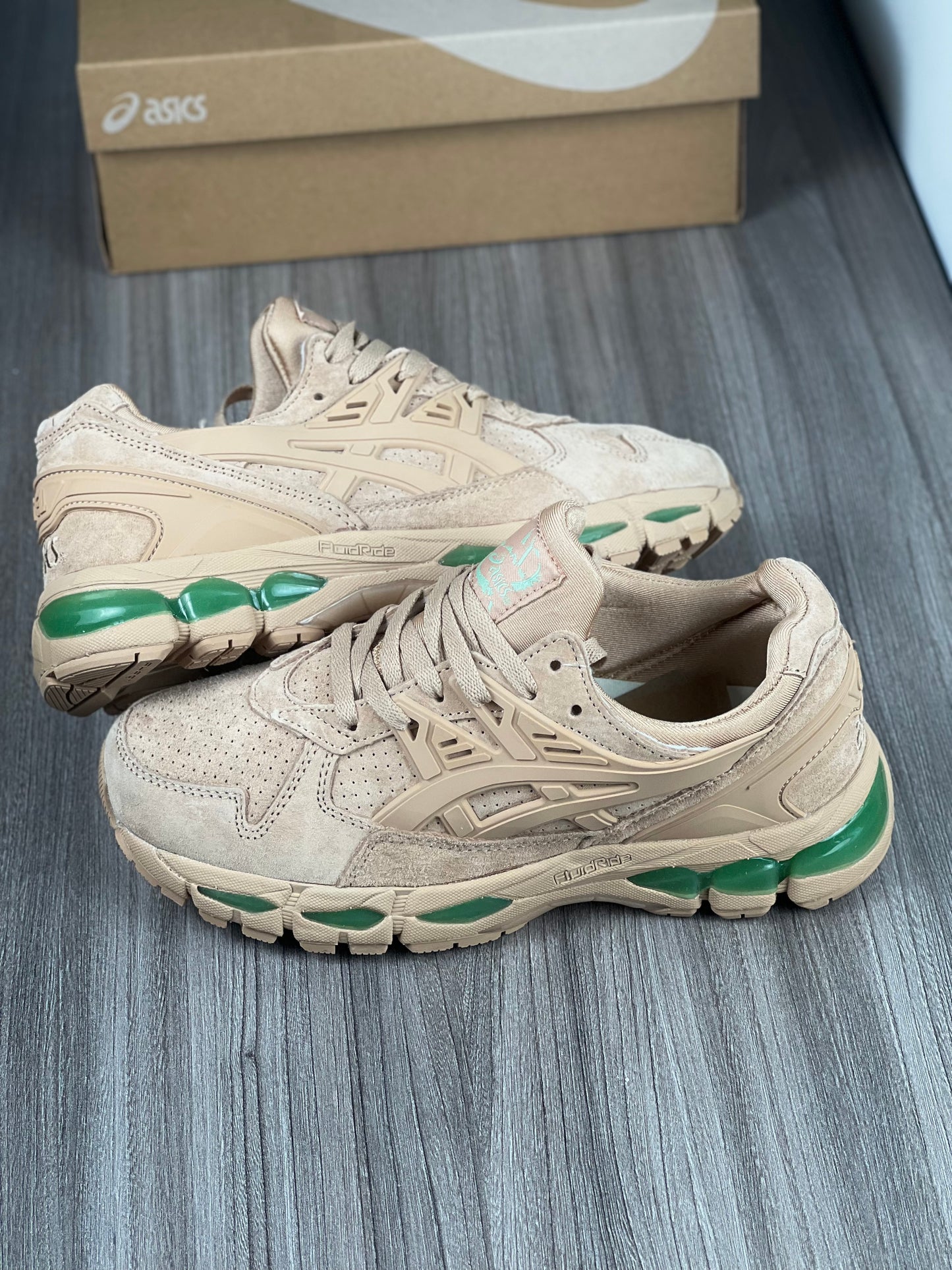 ASICS GEL-KAYANO TRAINER 21 WOOD CREPE