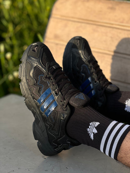 Adidas x Bad bunny response black