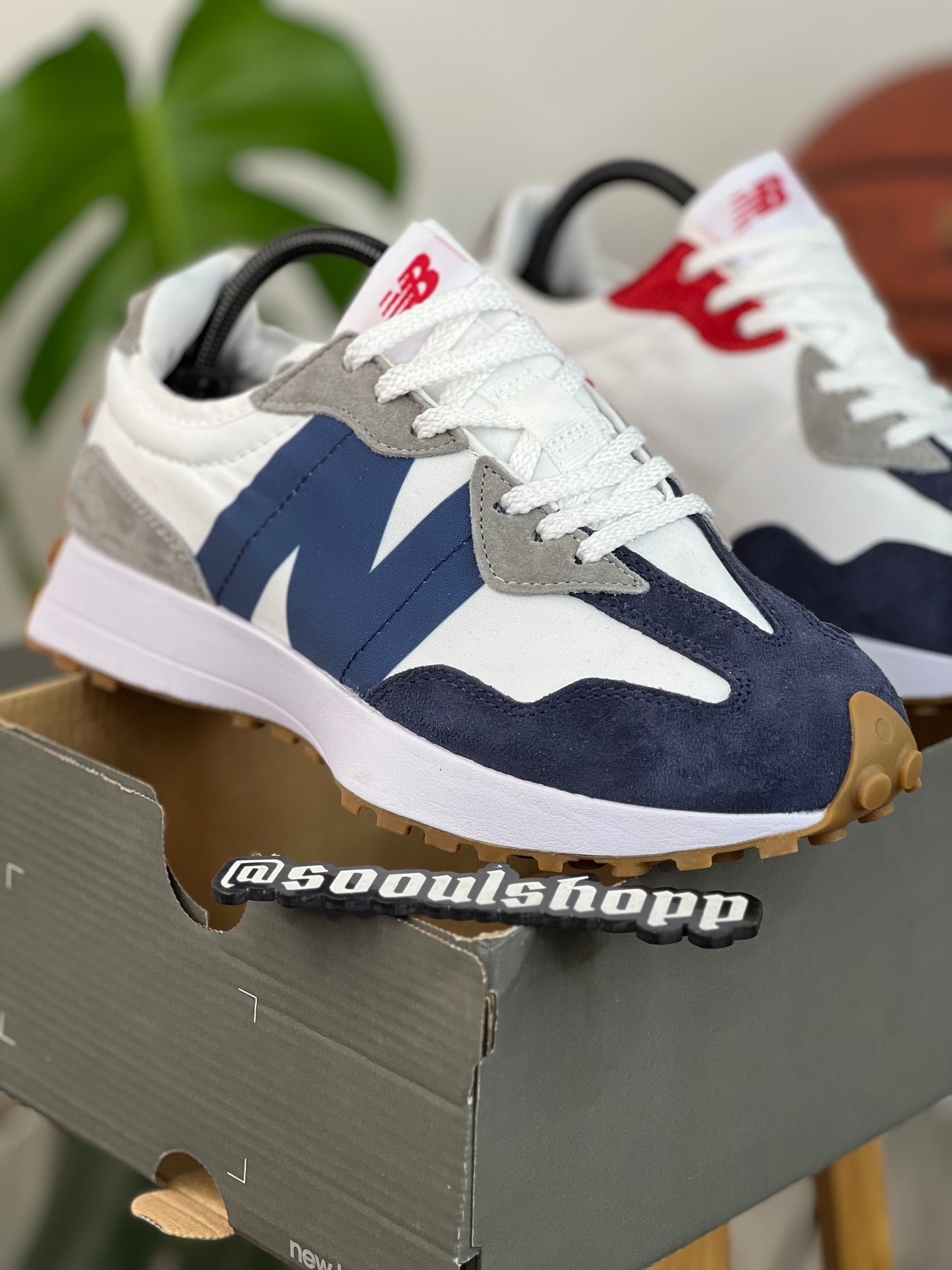 New Balance 327 Navy White Gum