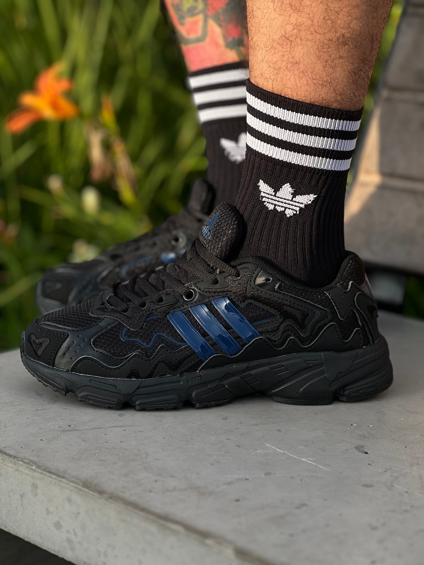 Adidas x Bad bunny response black