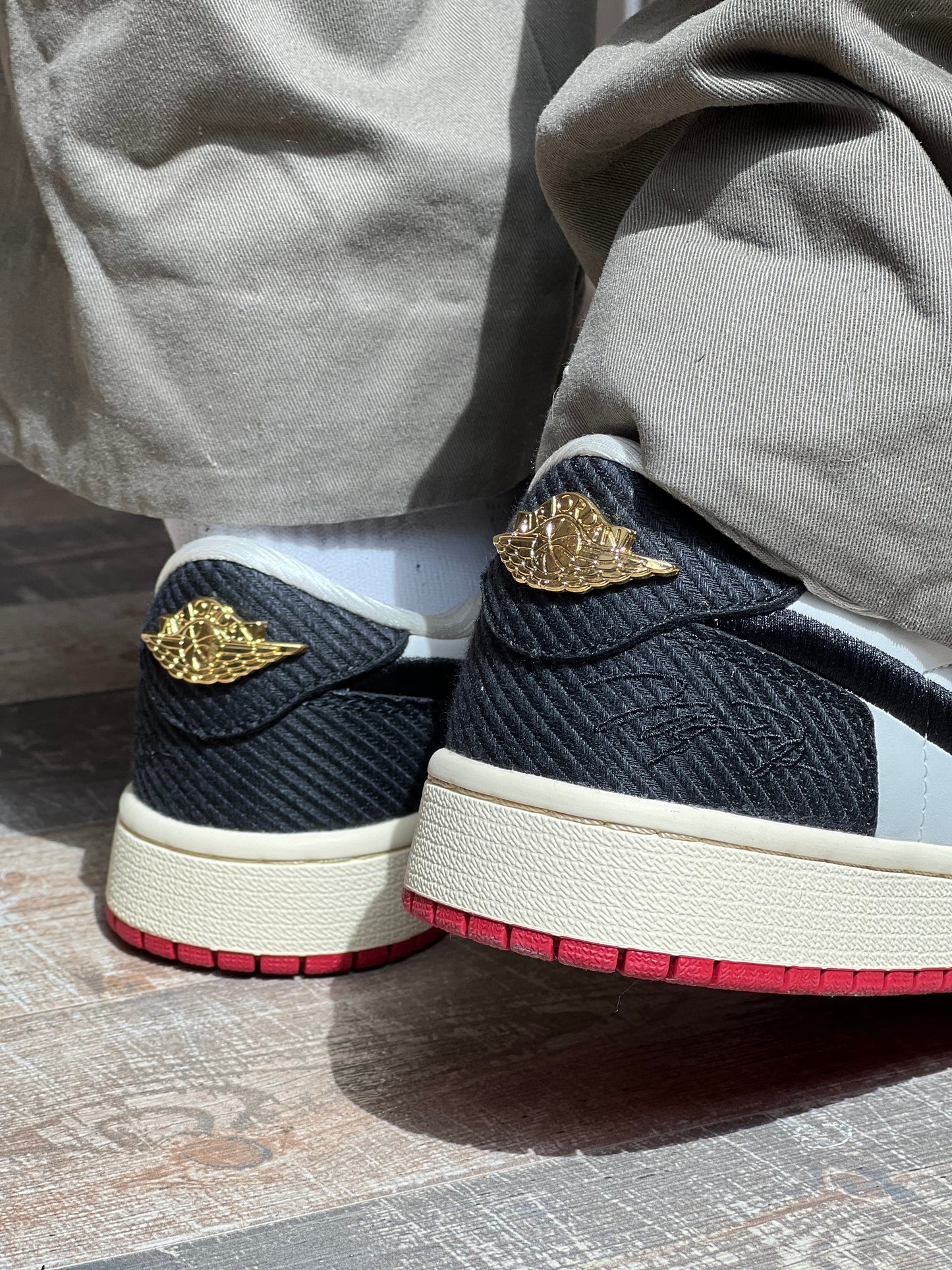 Jordan Retro 1 Low “Trophy Room Away”