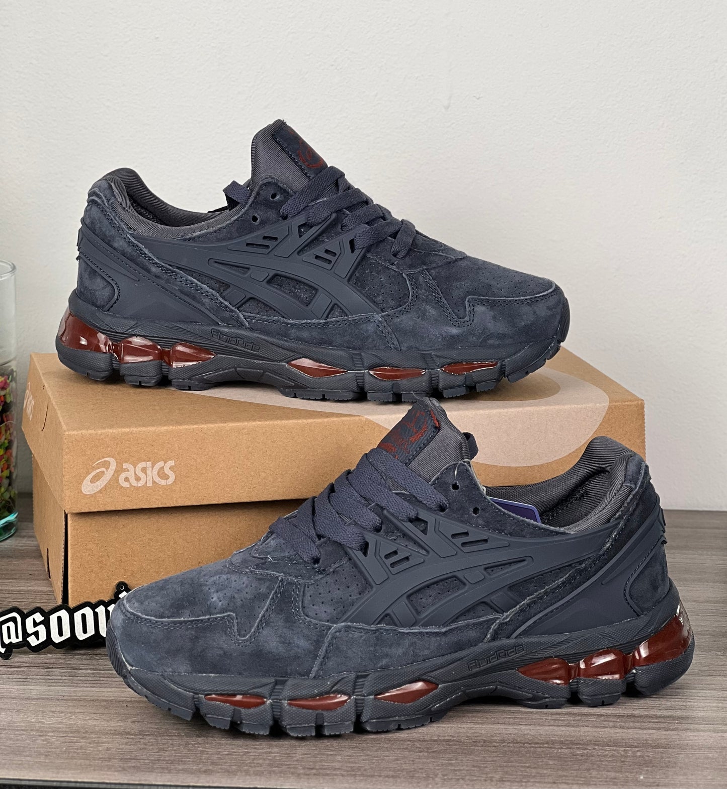 Asics Gel-Kayano Trainer 21 “DARKNESS”