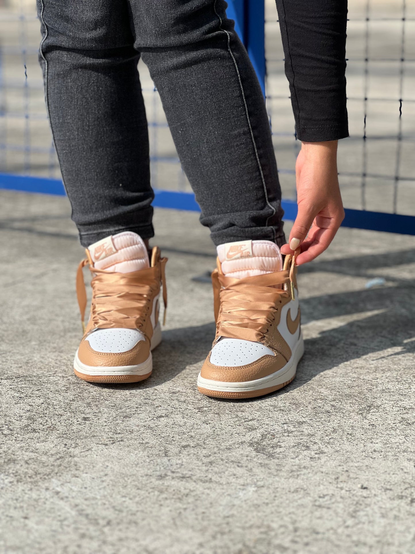 Air Jordan Retro 1 High OG "Praline"