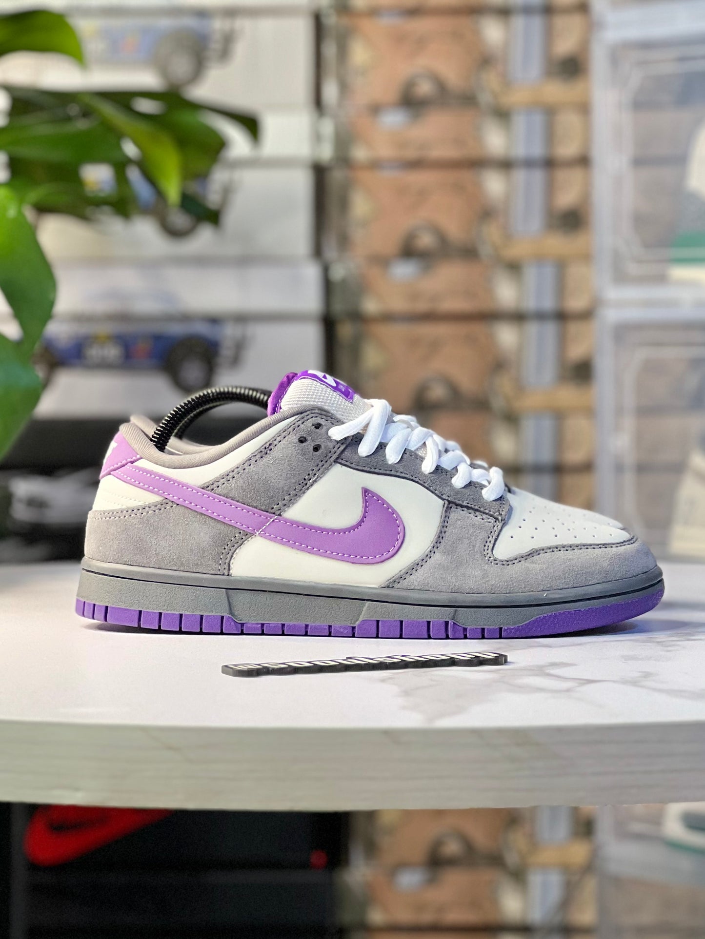 Nike SB Dunk Low 'Purple Pigeon'