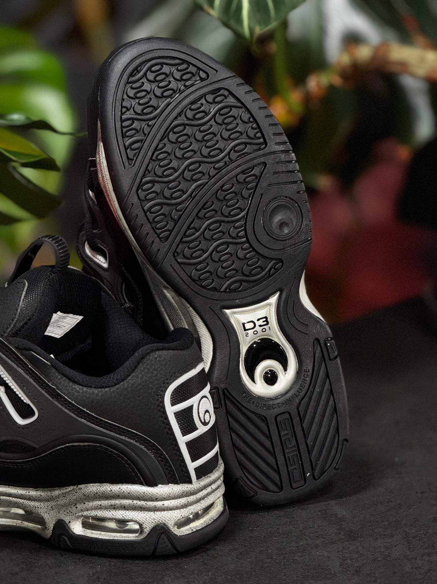 OSIRIS D3 - Negro, Plateado