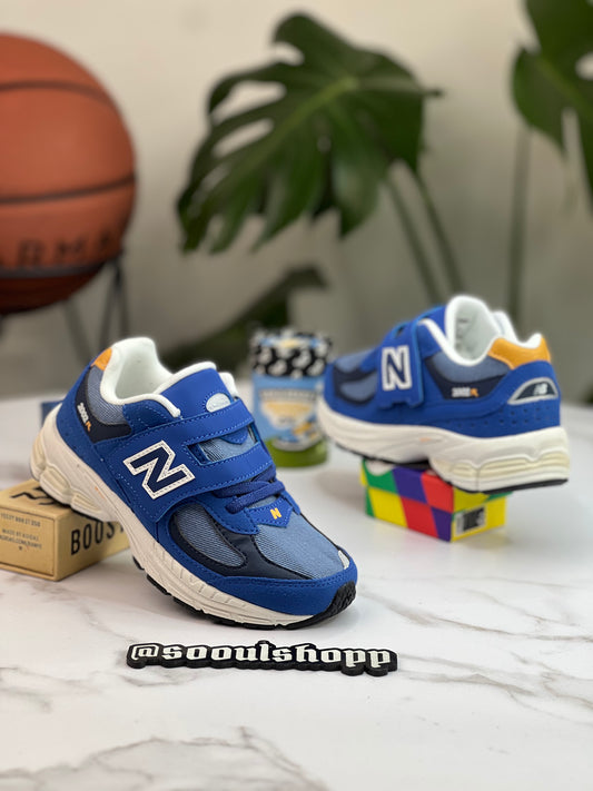 New Balance 2002R