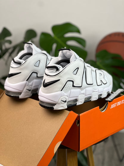 Nike Air More Uptempo 96 - Blanca, negra
