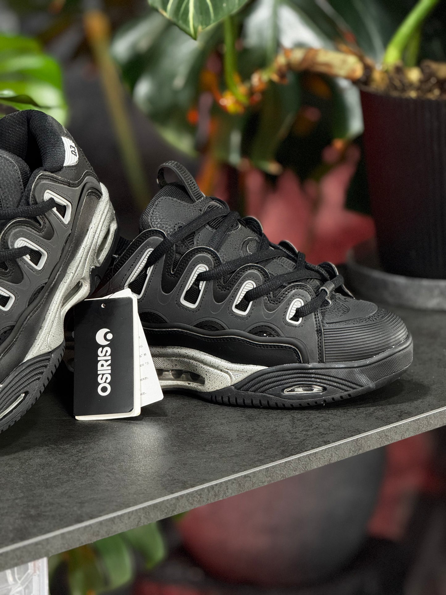 OSIRIS D3 - Negro, Plateado