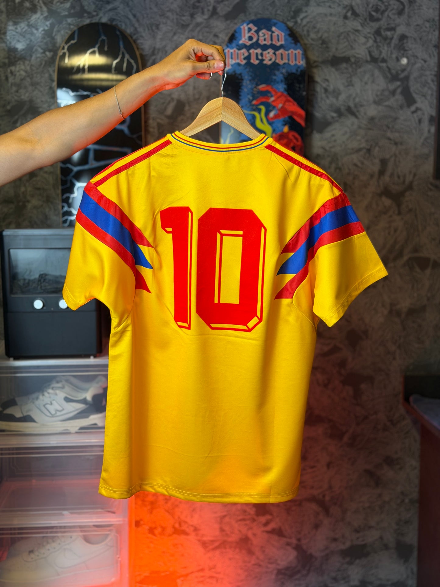 CAMISETA VISITANTE SELECCIÓN COLOMBIA 1990
