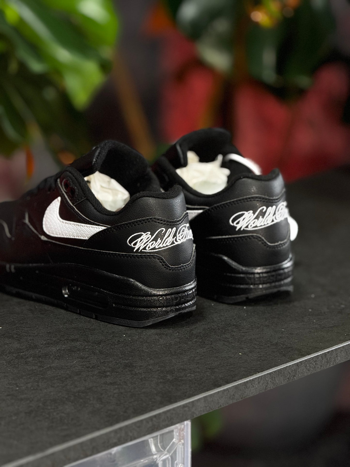 Nike Air Max 1 '87 x Supreme - Negro, Blanco