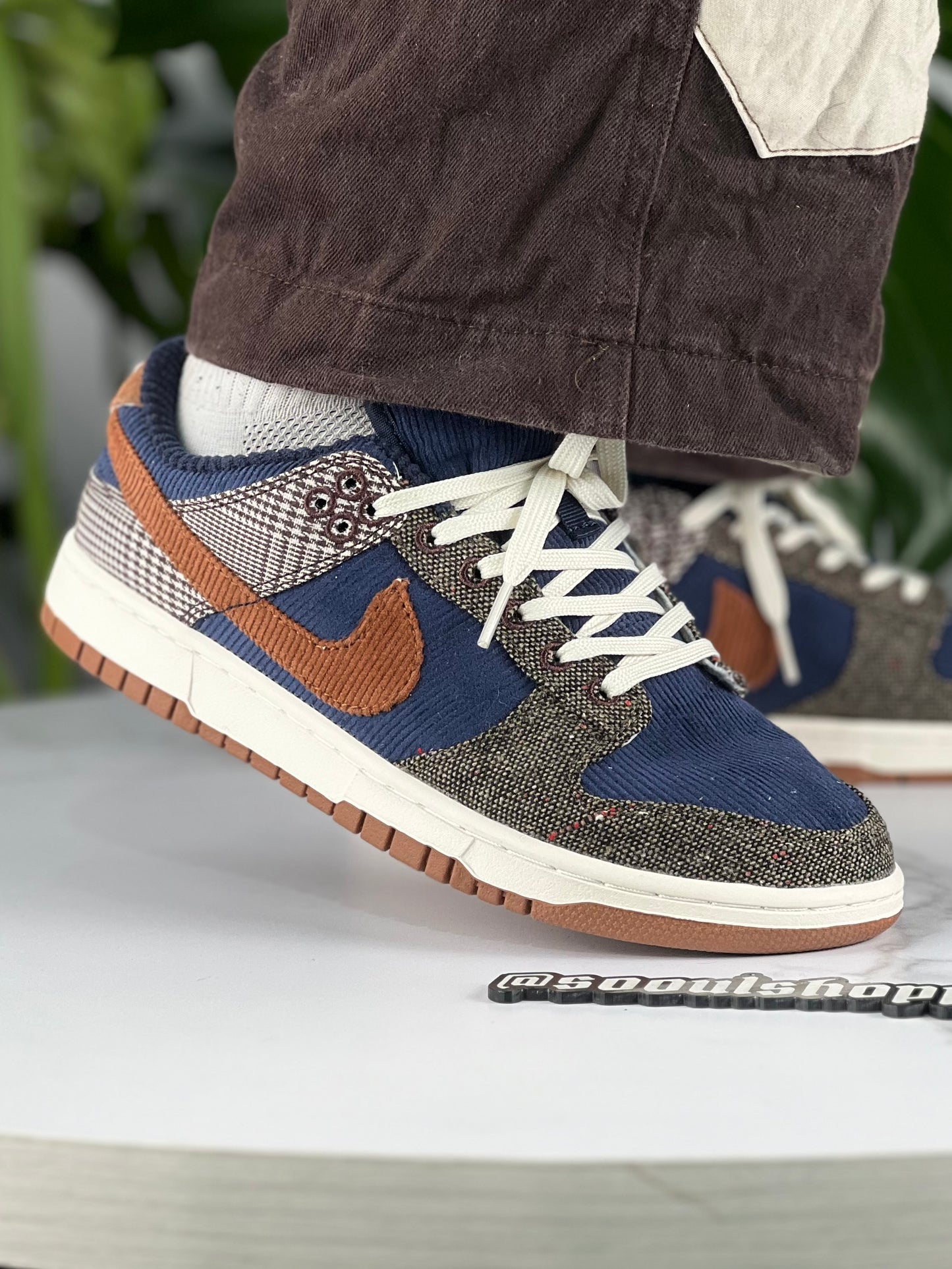 NIKE Dunk Low "Tweed Midnight Navy Corduroy