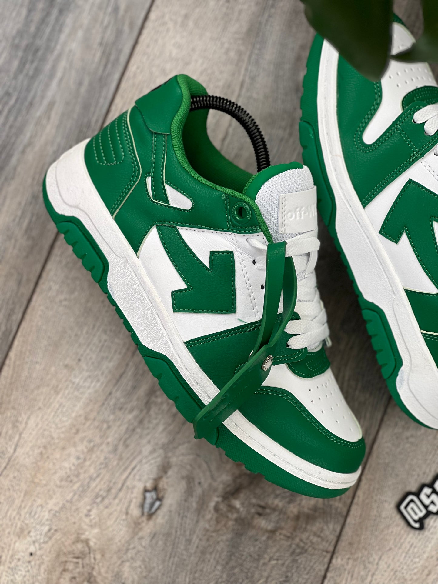 Off-White Out of Office Low 'White Green'