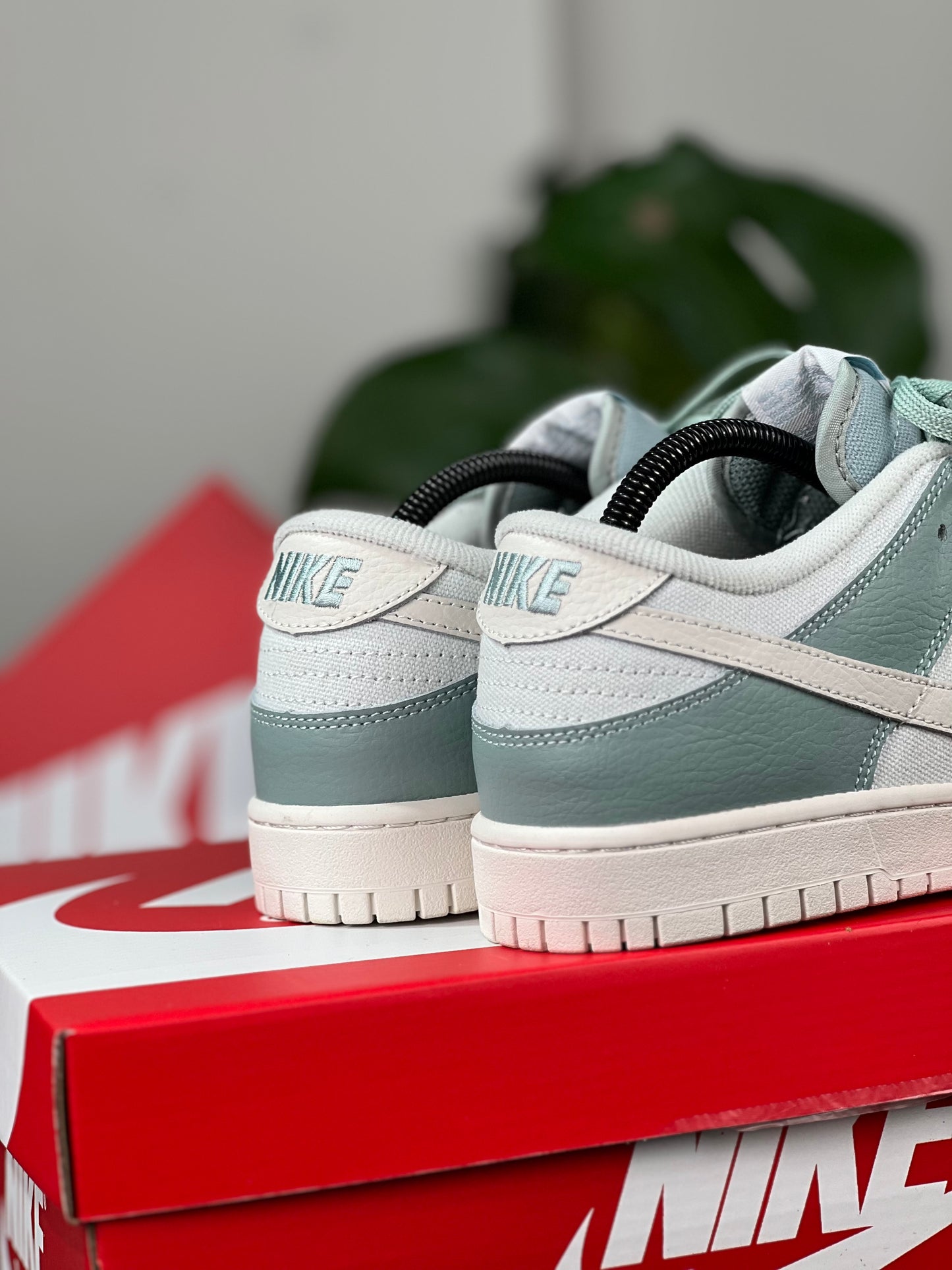 Nike Dunk Low “Mica Green”